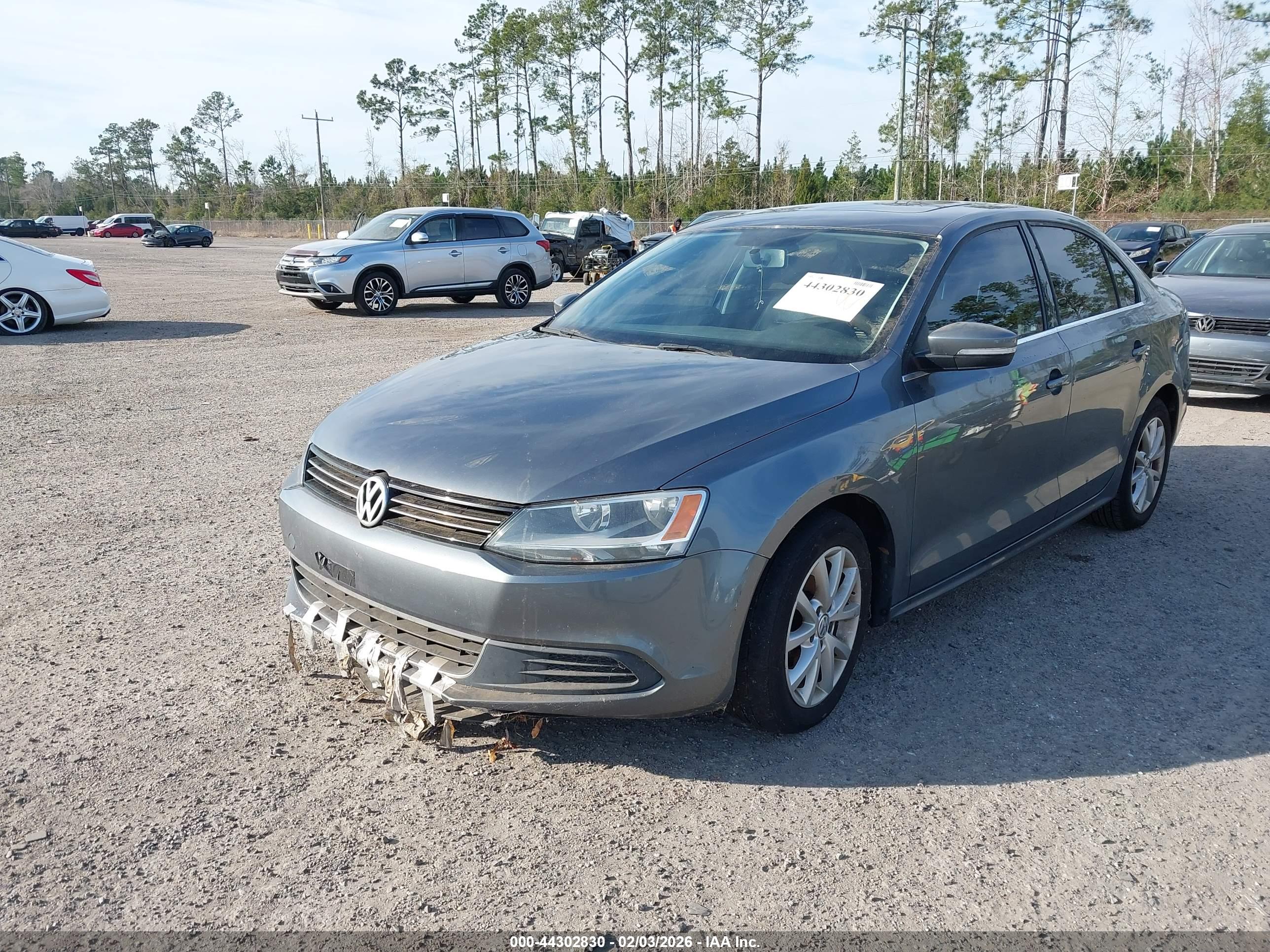 VOLKSWAGEN JETTA image 2