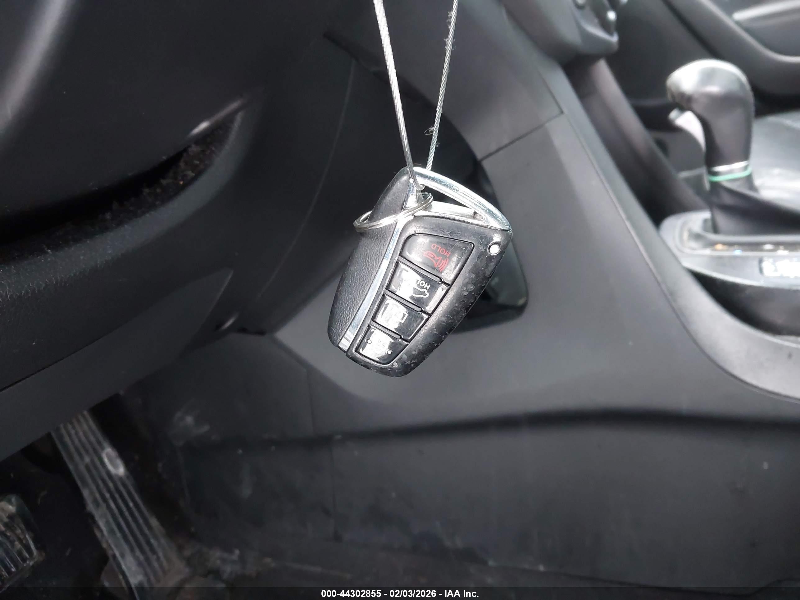 HYUNDAI SANTA image 11
