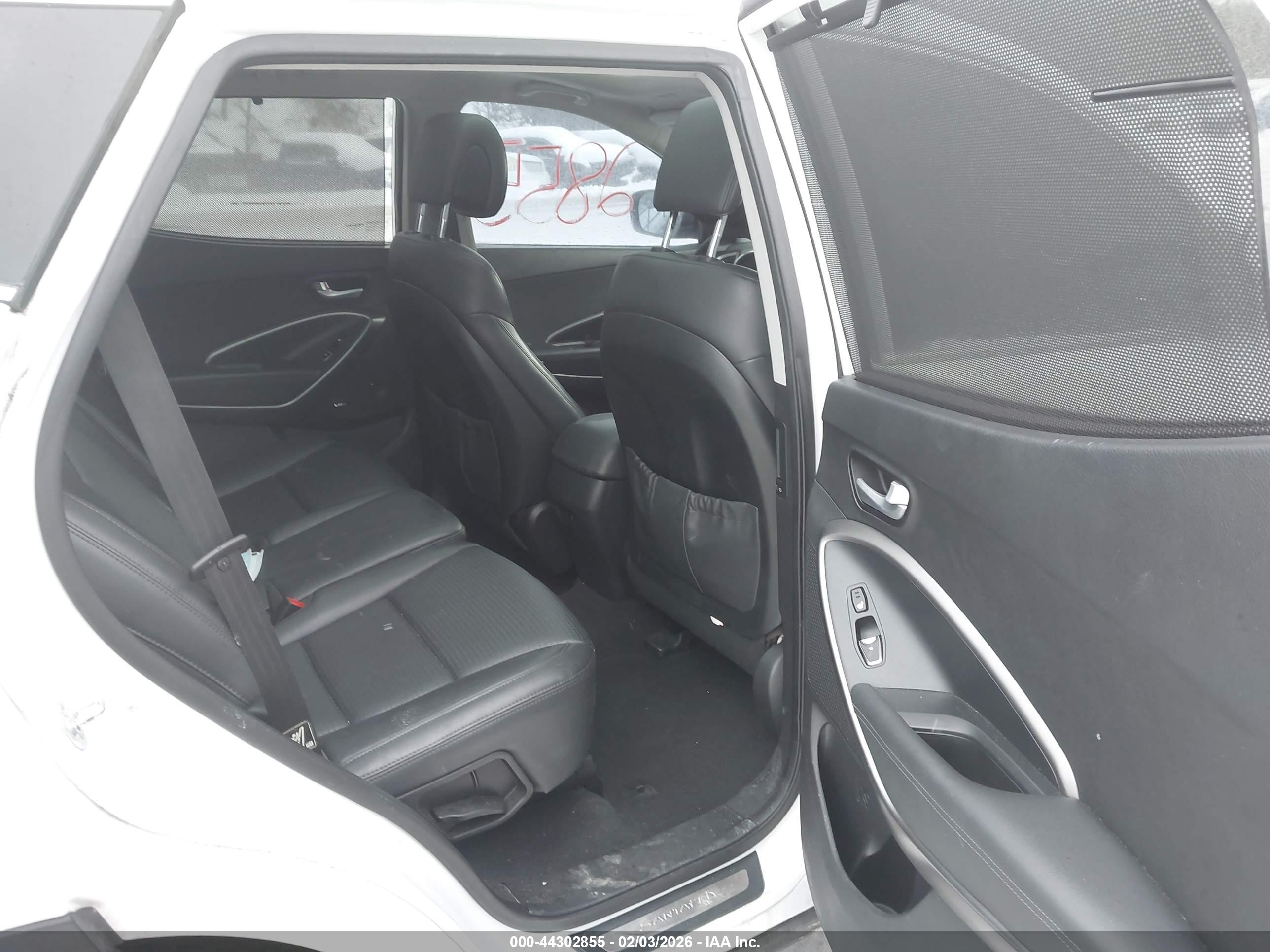 HYUNDAI SANTA image 8