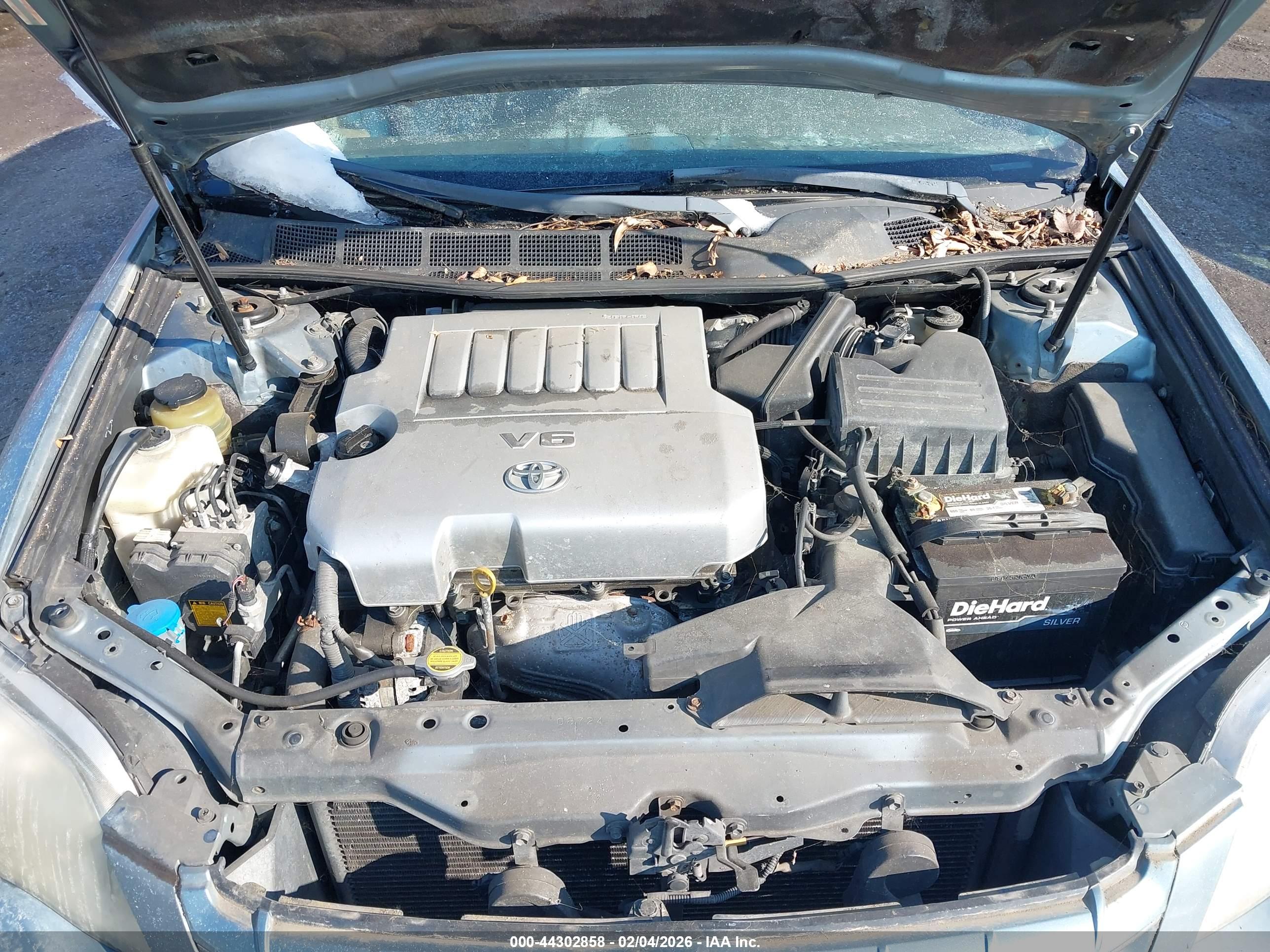 TOYOTA AVALON image 10