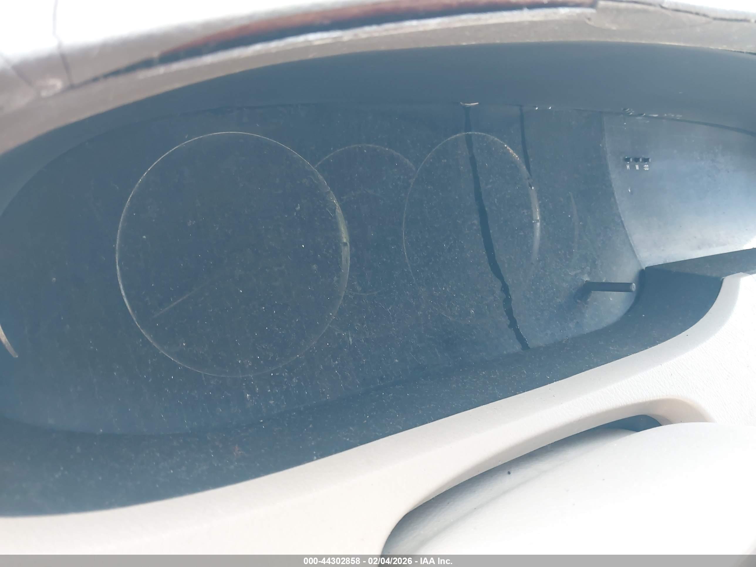 TOYOTA AVALON image 7