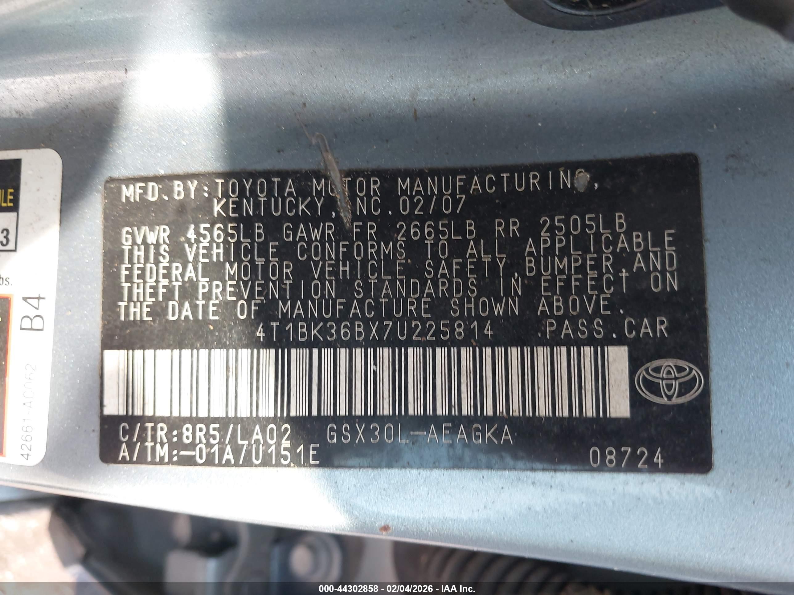 TOYOTA AVALON image 9