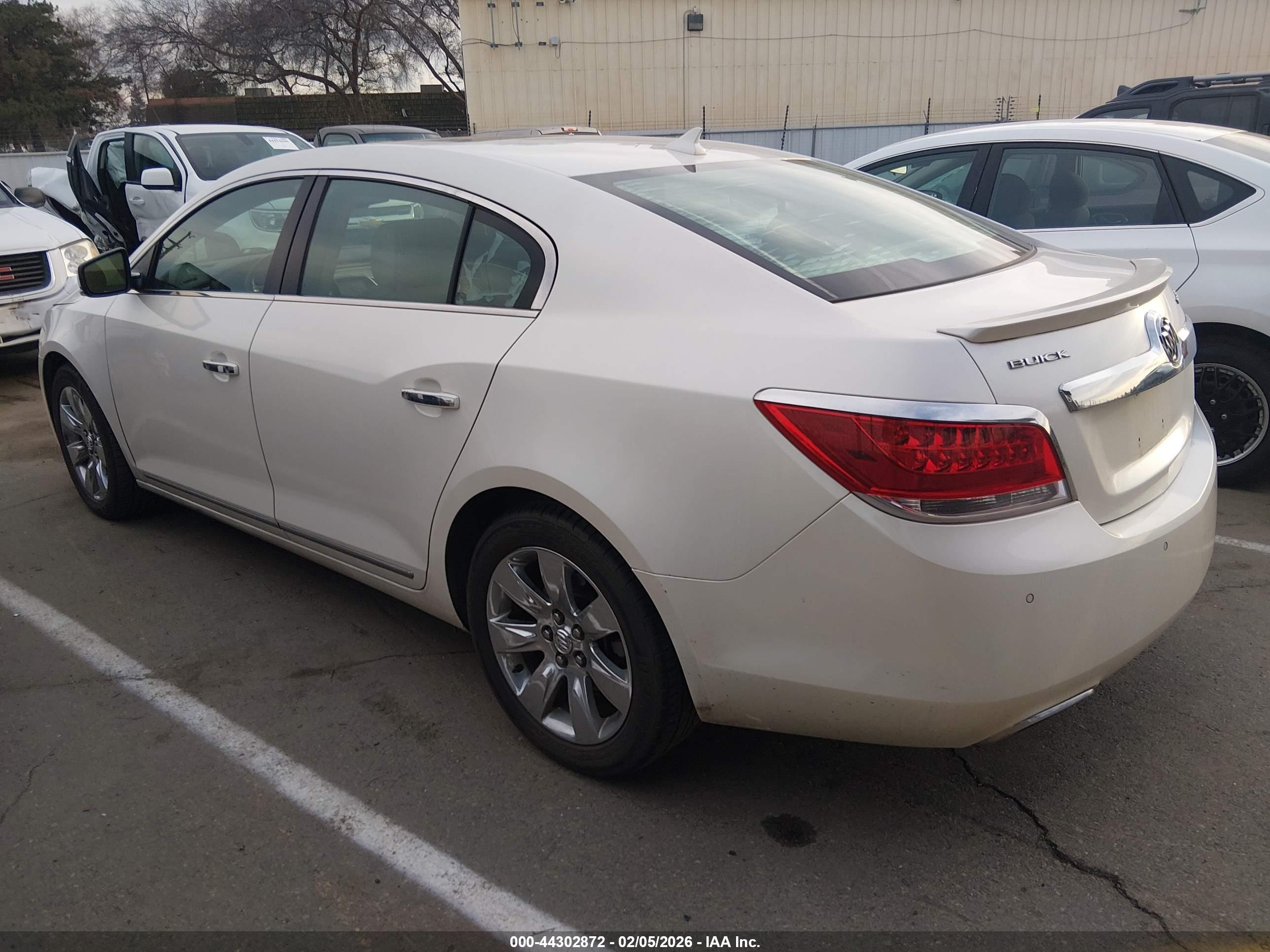BUICK LACROSSE image 3