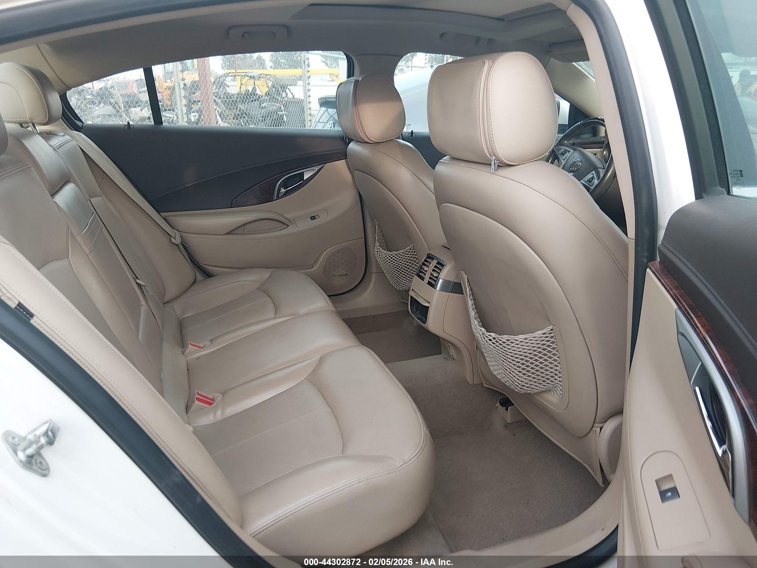 BUICK LACROSSE image 8