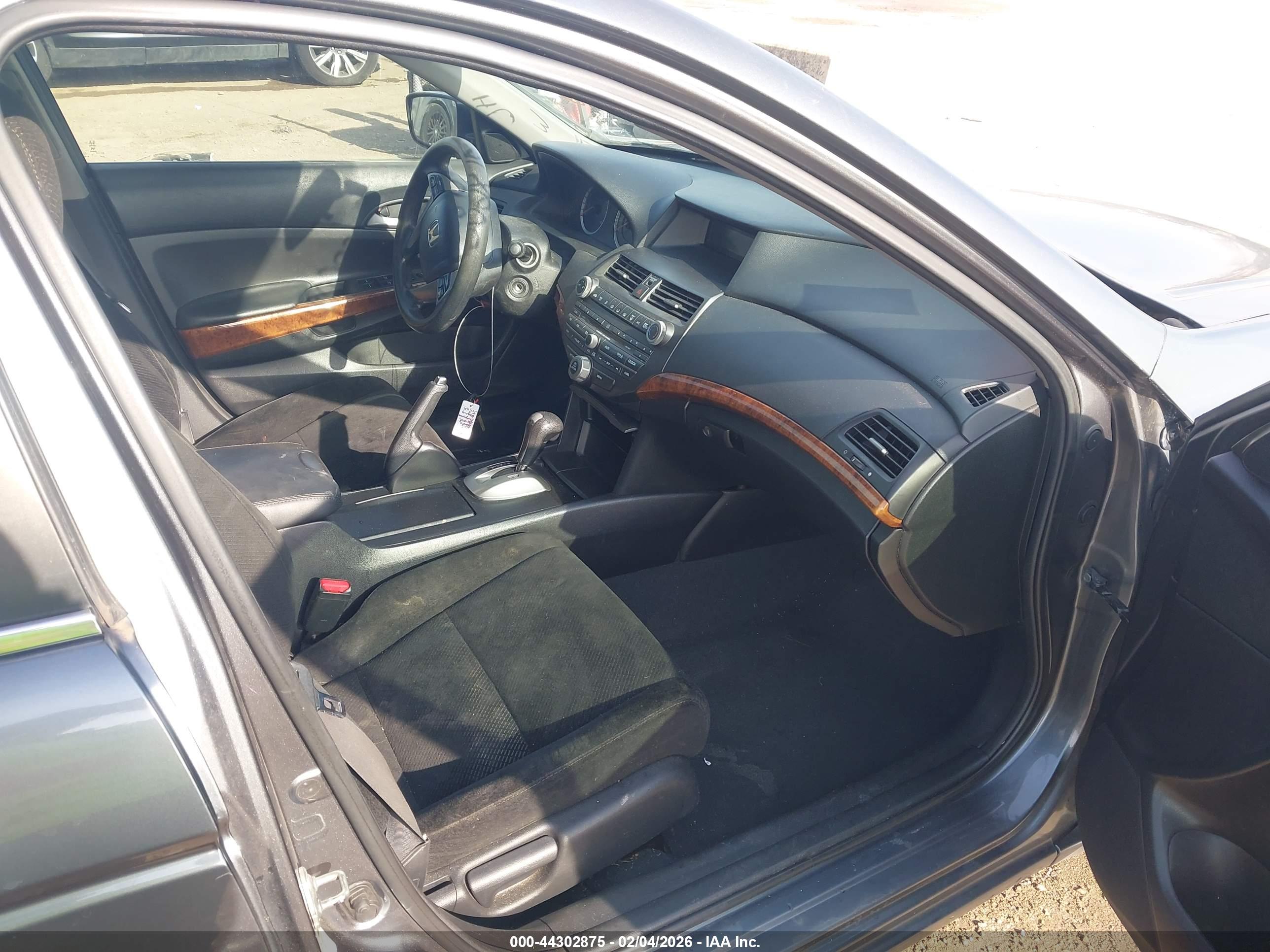 HONDA ACCORD image 5