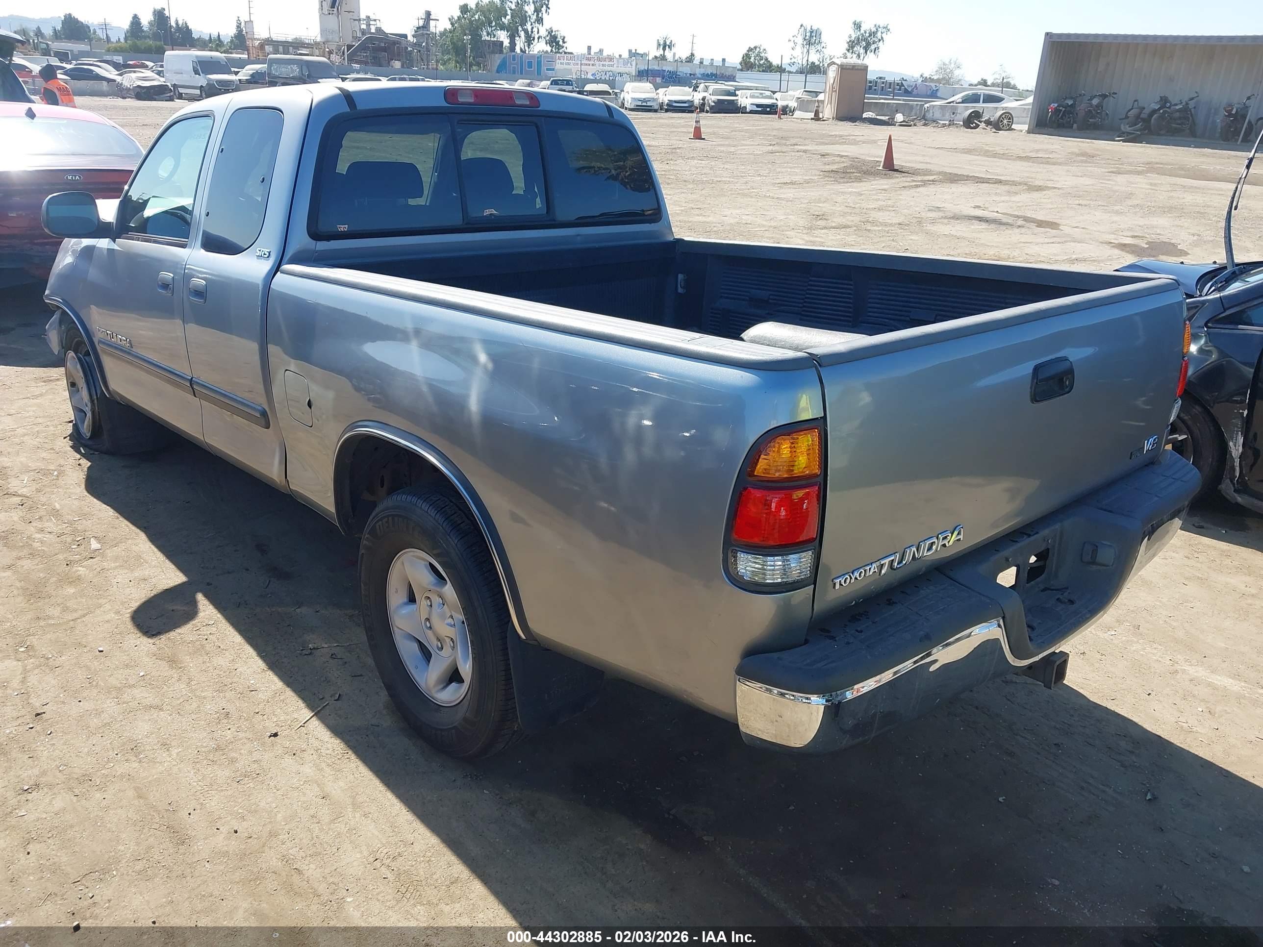TOYOTA TUNDRA image 3