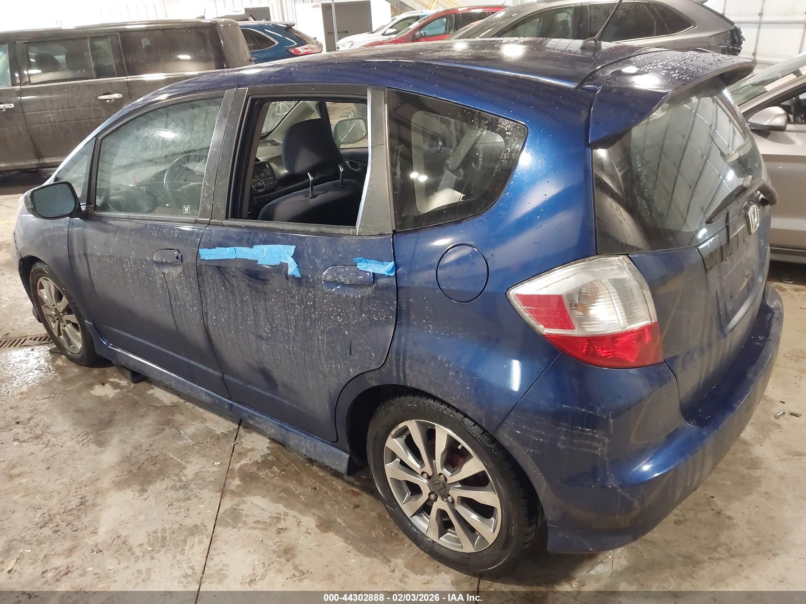 HONDA FIT image 3