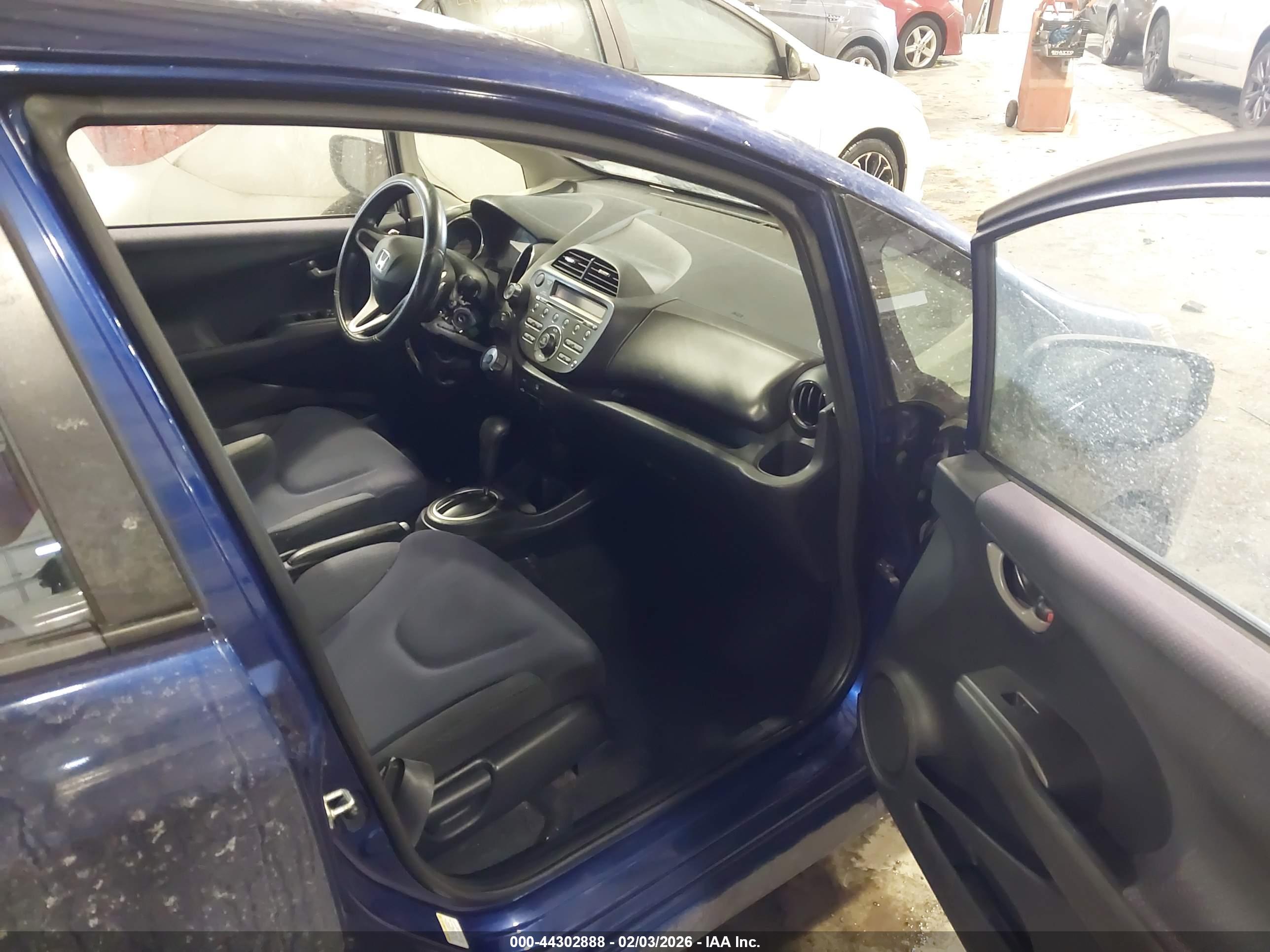 HONDA FIT image 5