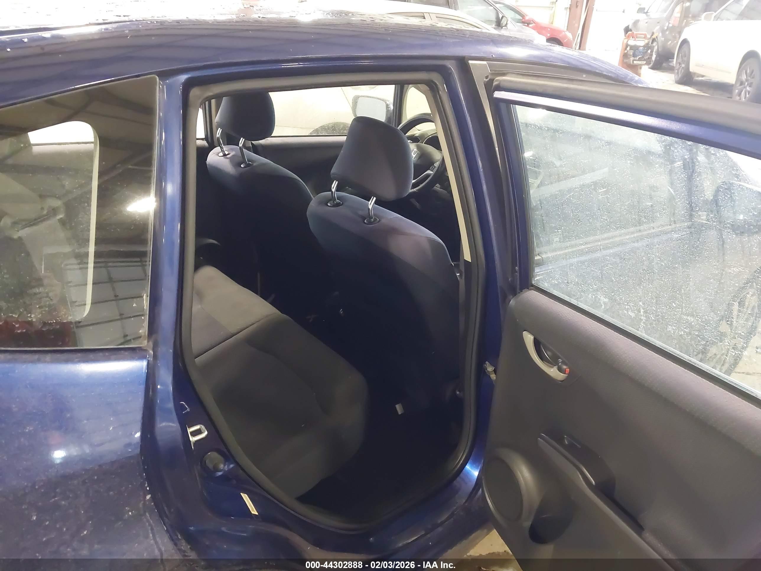HONDA FIT image 8