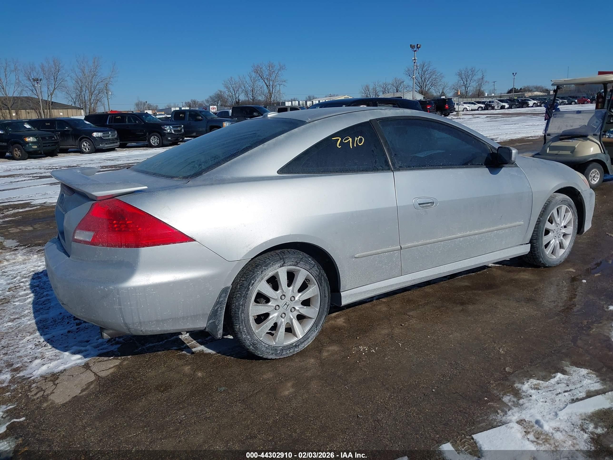 HONDA ACCORD image 4