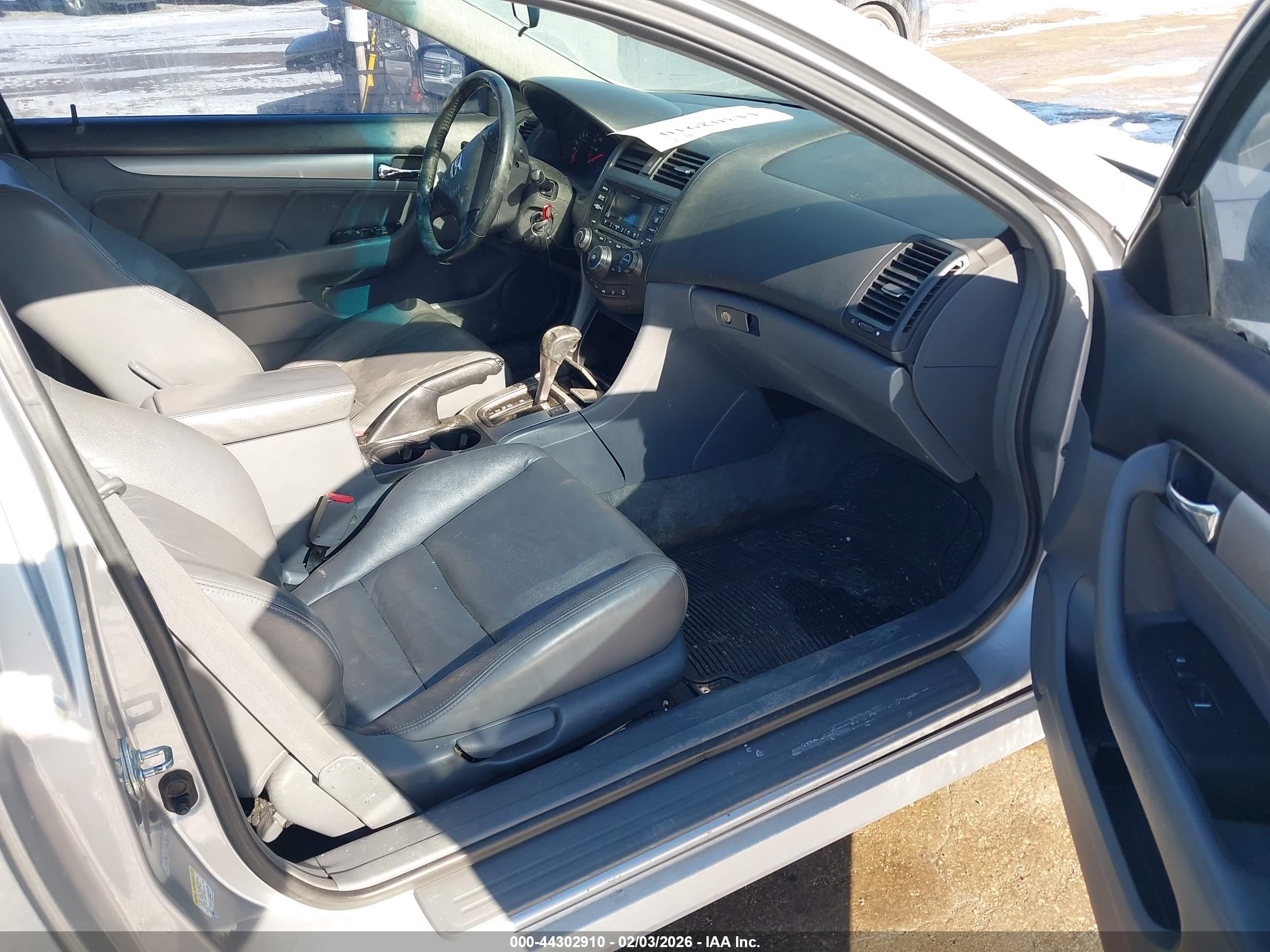 HONDA ACCORD image 5