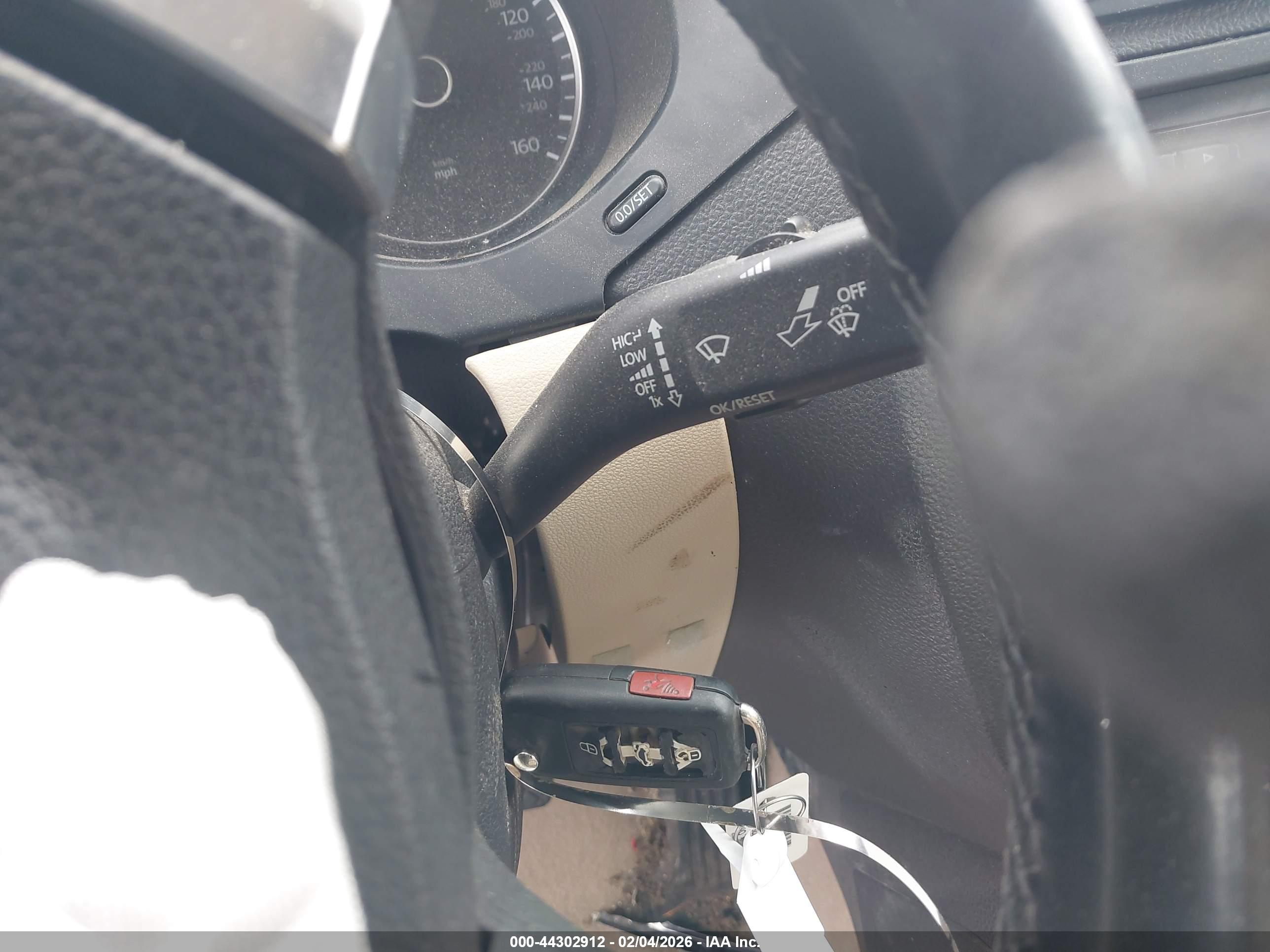 VOLKSWAGEN JETTA image 11