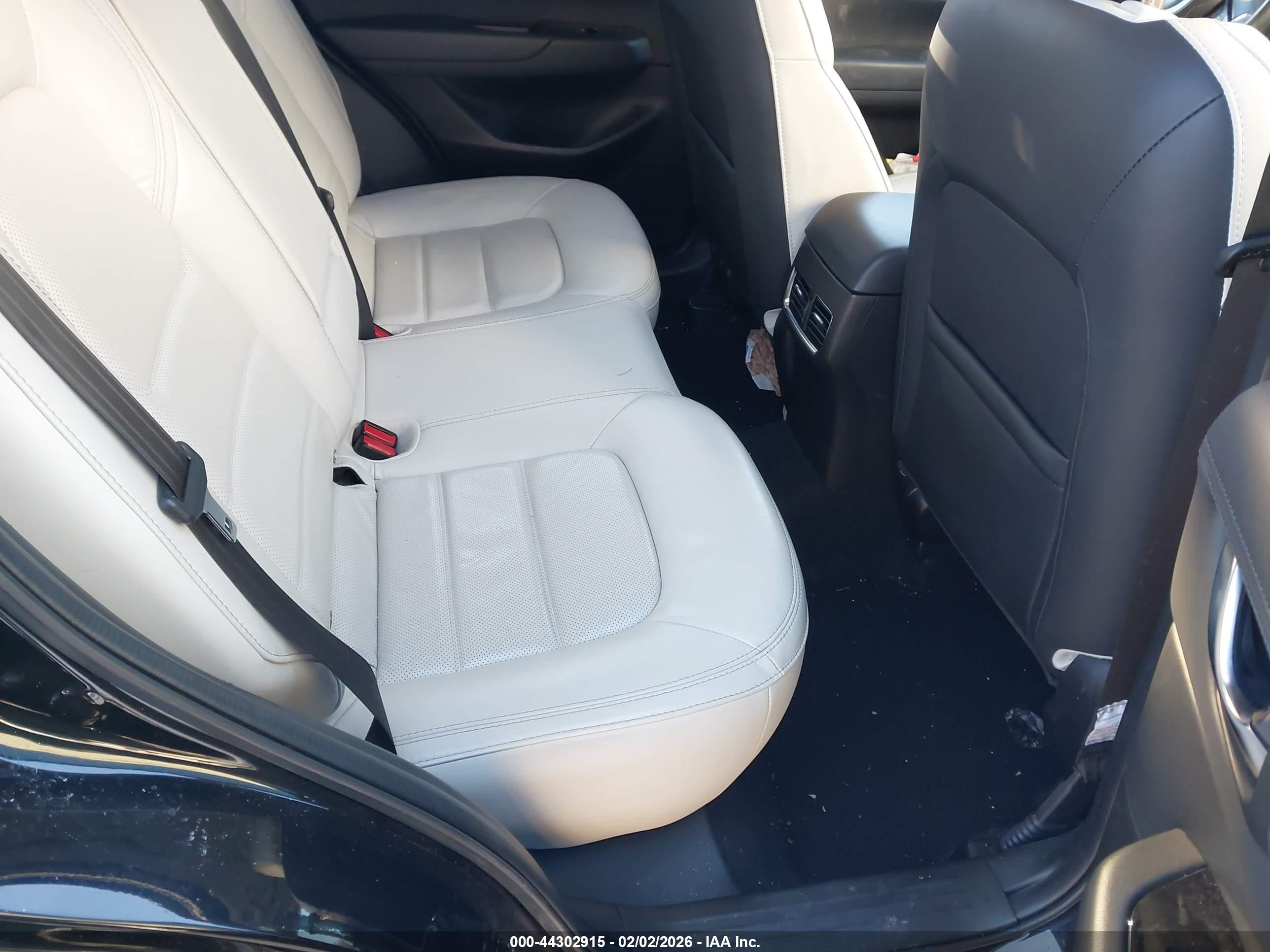 MAZDA CX-5 image 8