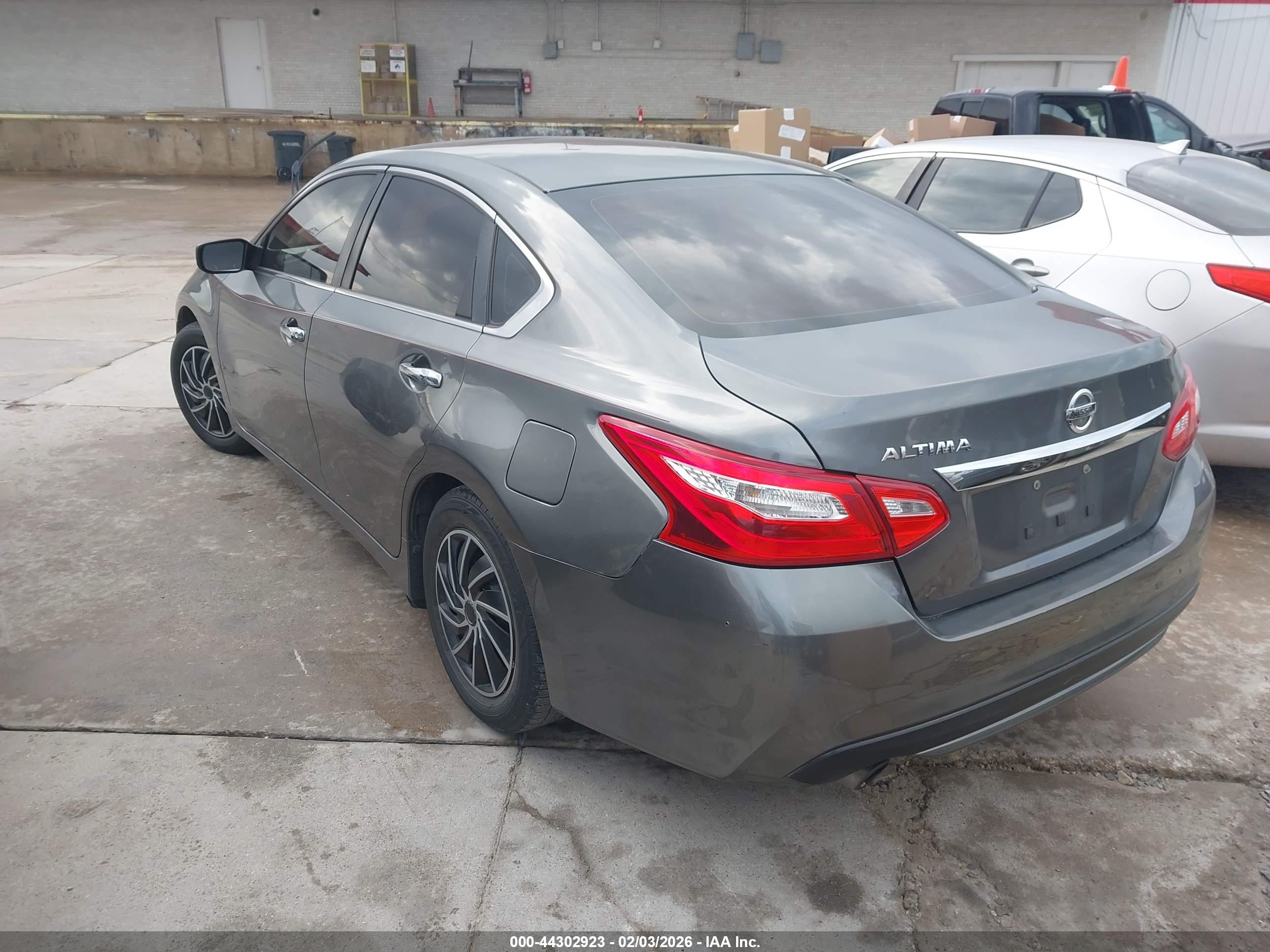 NISSAN ALTIMA image 3