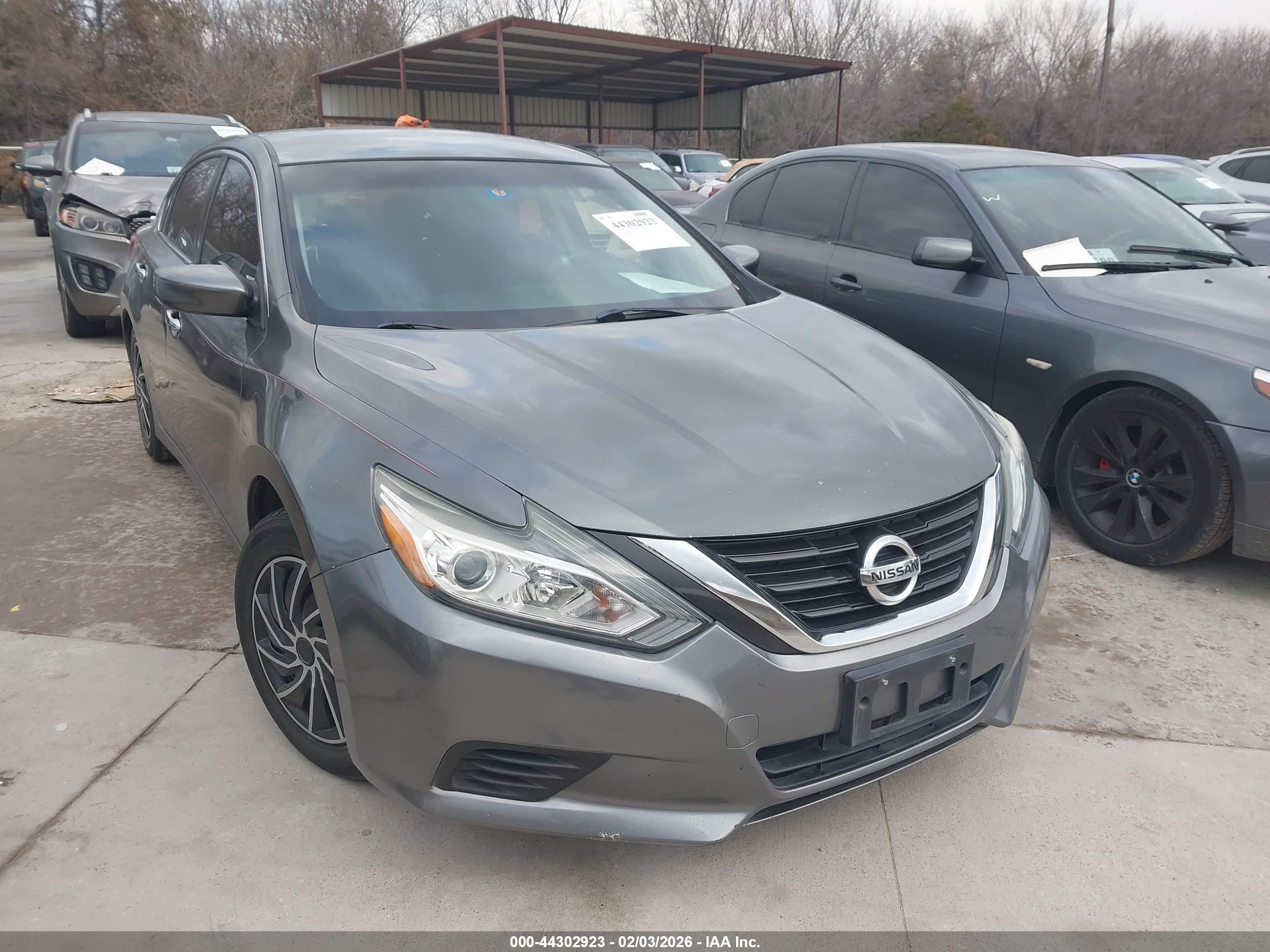 NISSAN ALTIMA image 6