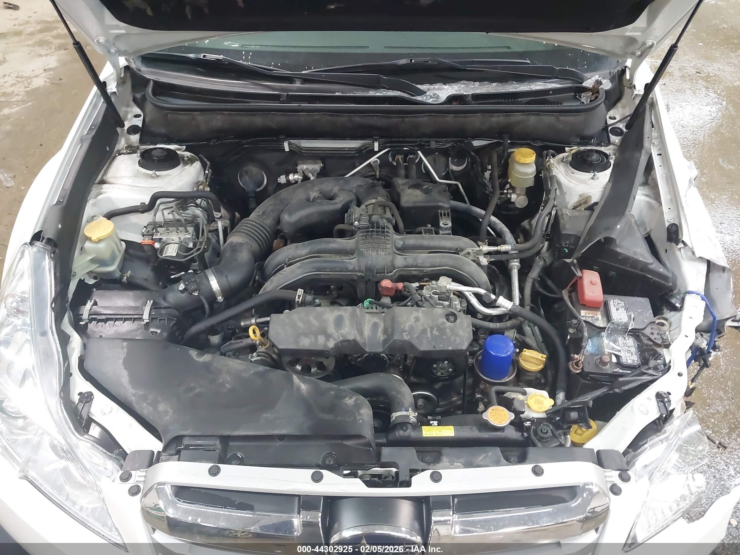 SUBARU OUTBACK image 10