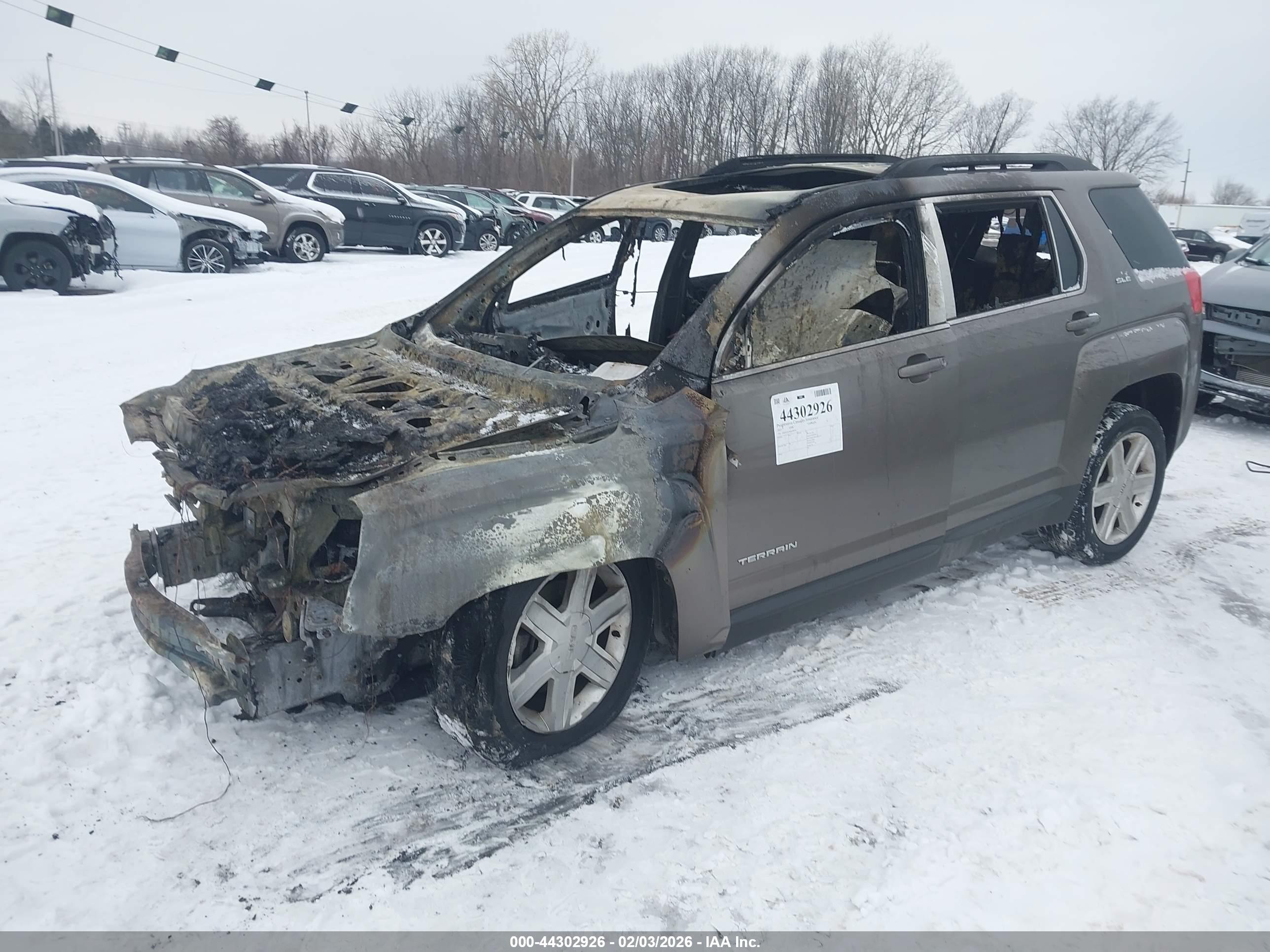 GMC TERRAIN image 2