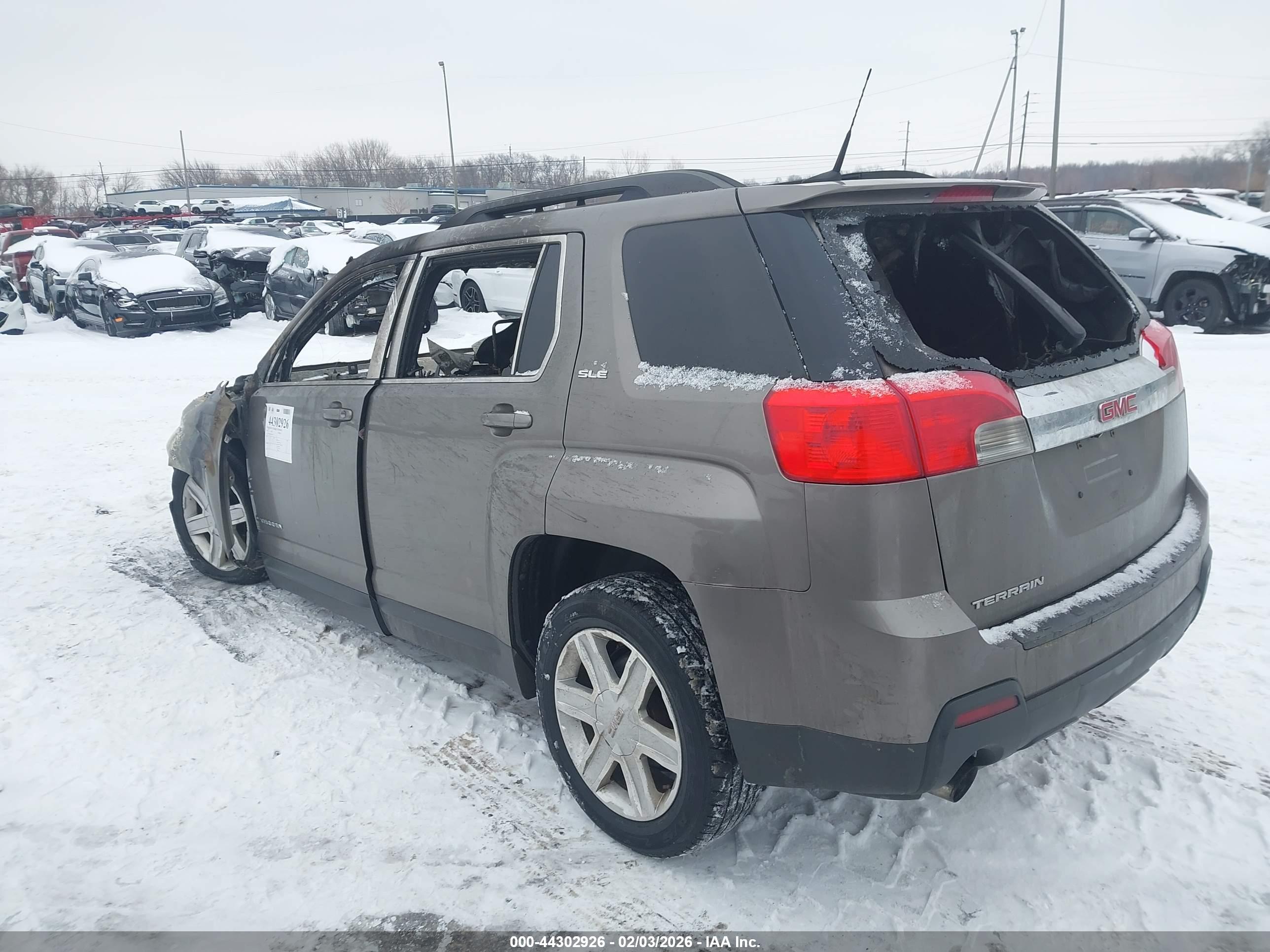 GMC TERRAIN image 3
