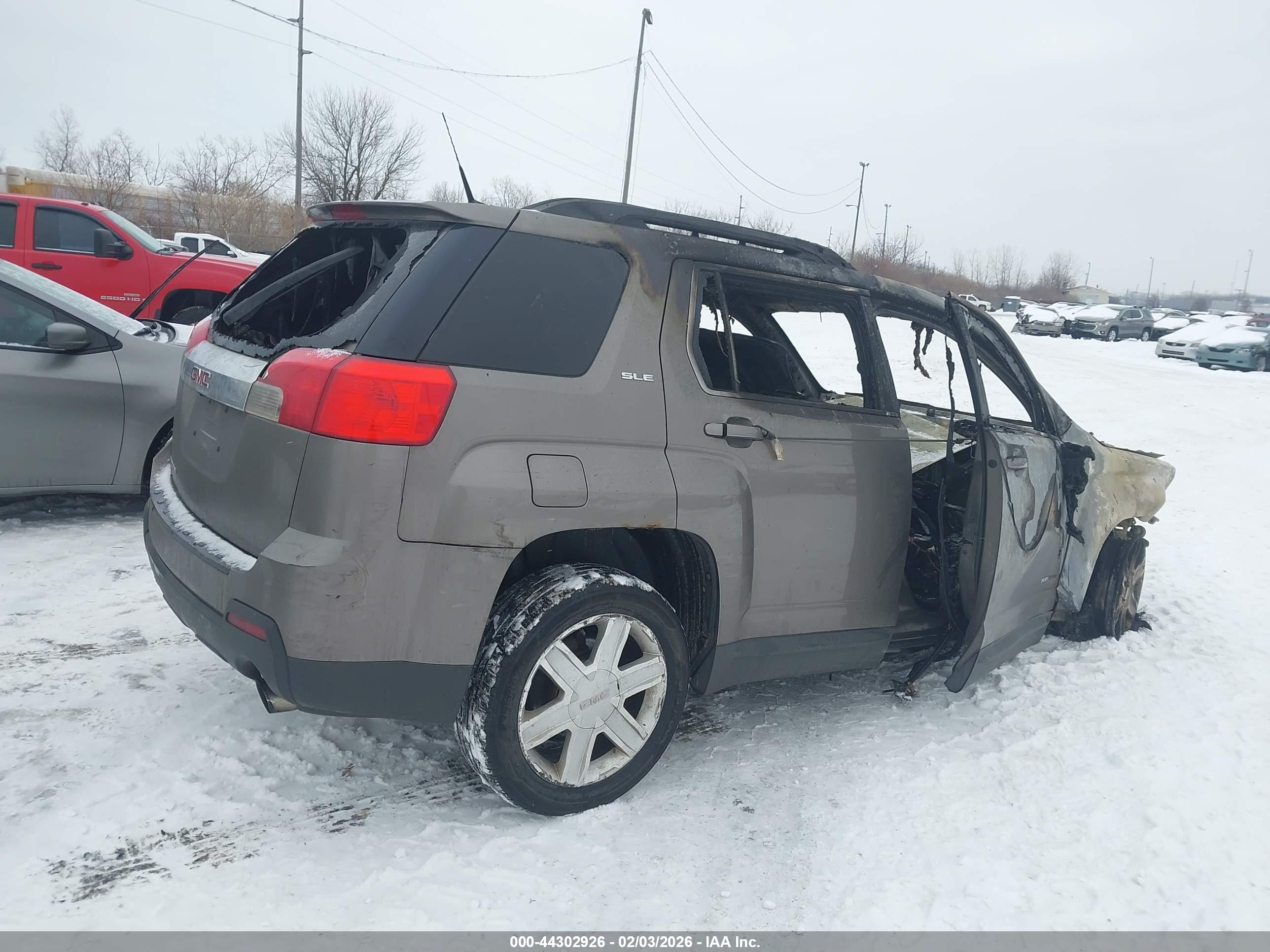 GMC TERRAIN image 4