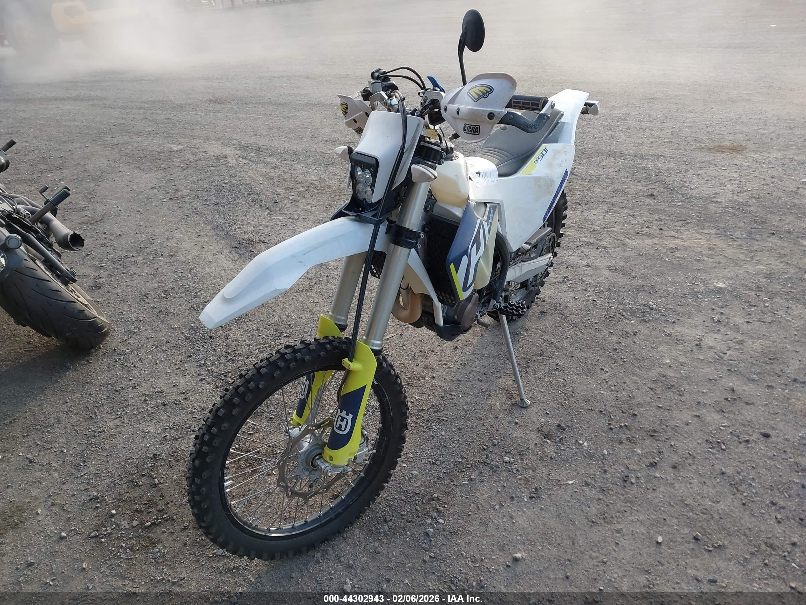 HUSQVARNA FE501 image 2