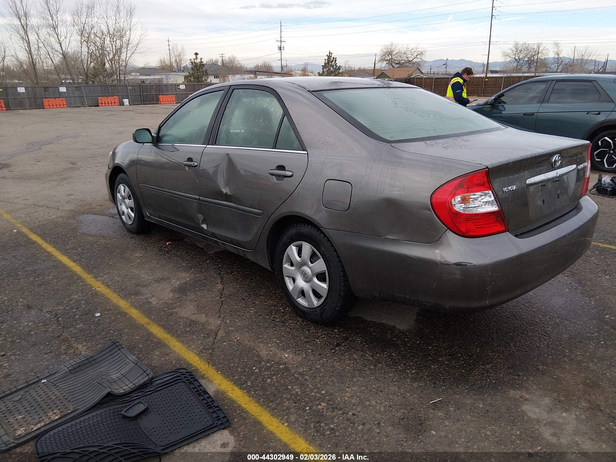 TOYOTA CAMRY image 3