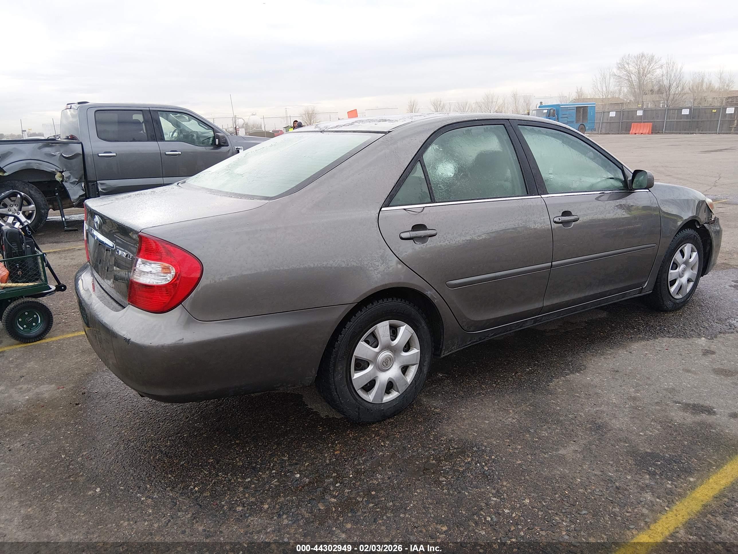 TOYOTA CAMRY image 4