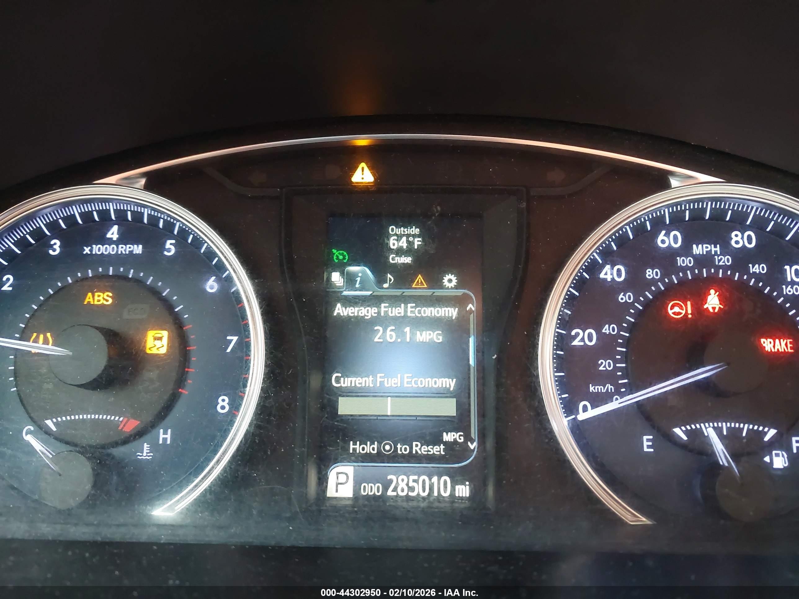 TOYOTA CAMRY image 7