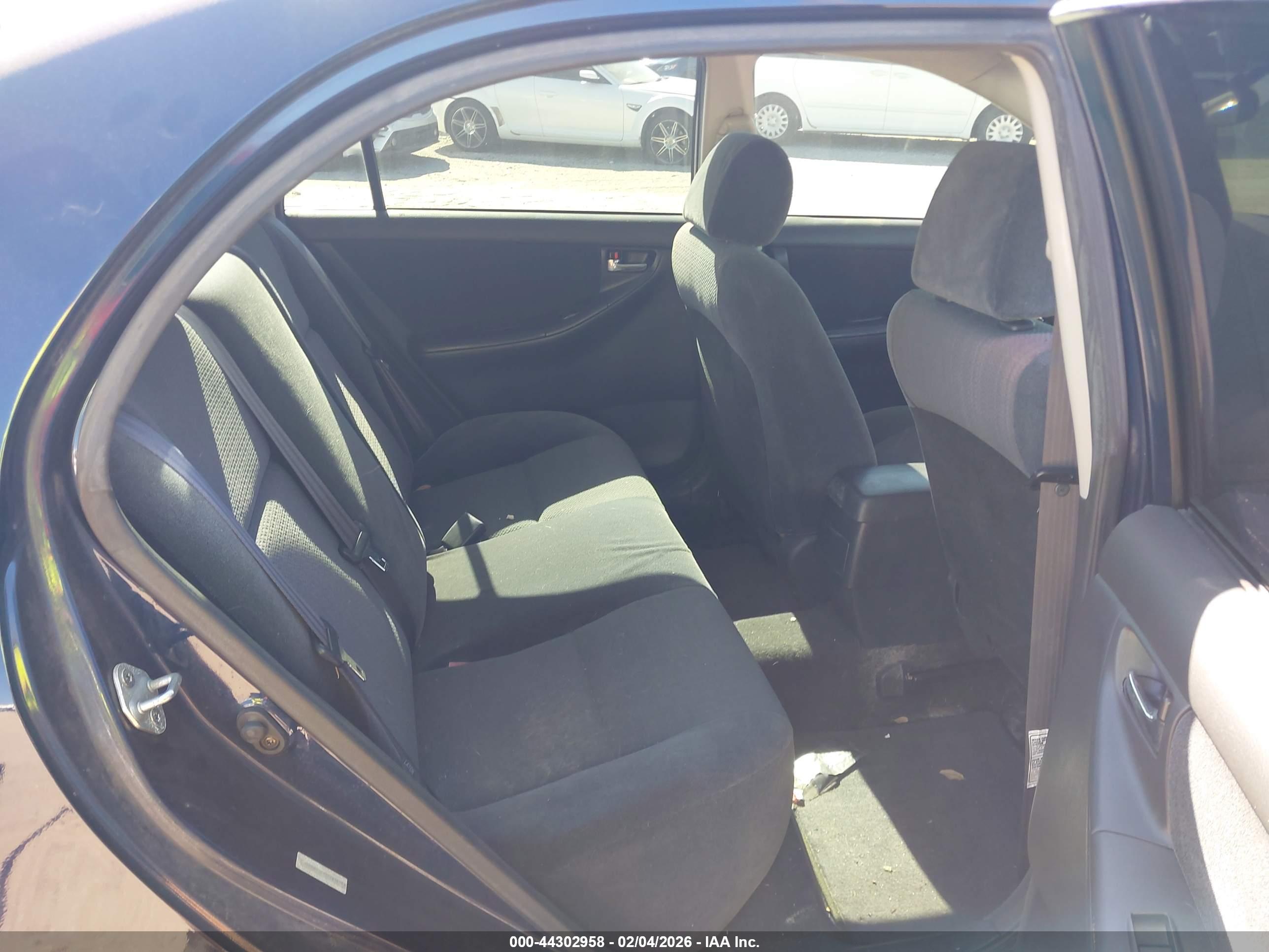 TOYOTA COROLLA image 8