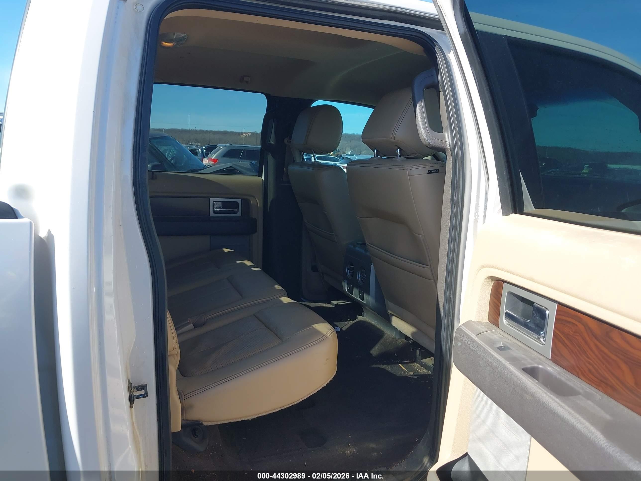 FORD F-150 image 8