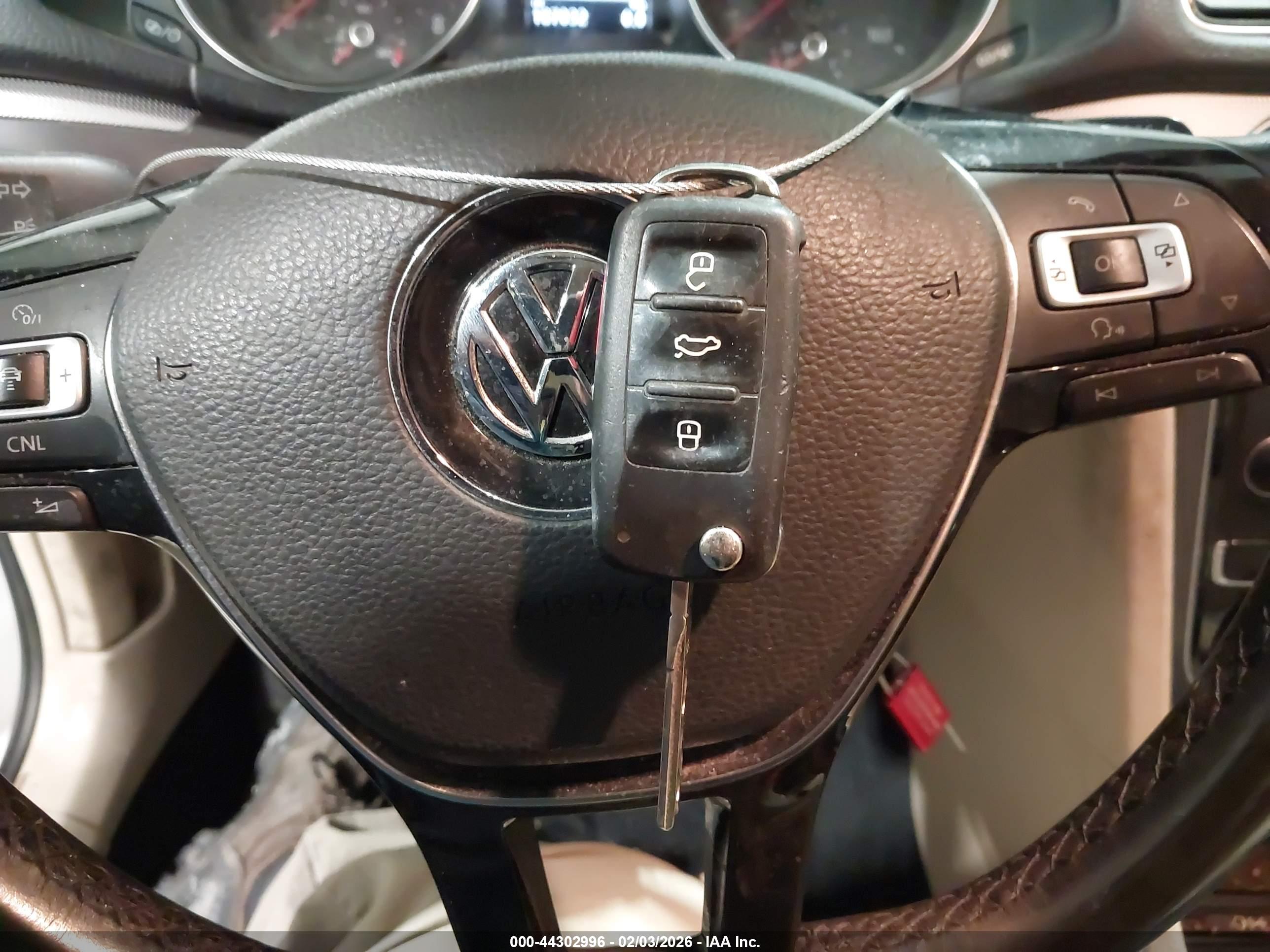 VOLKSWAGEN PASSAT image 11