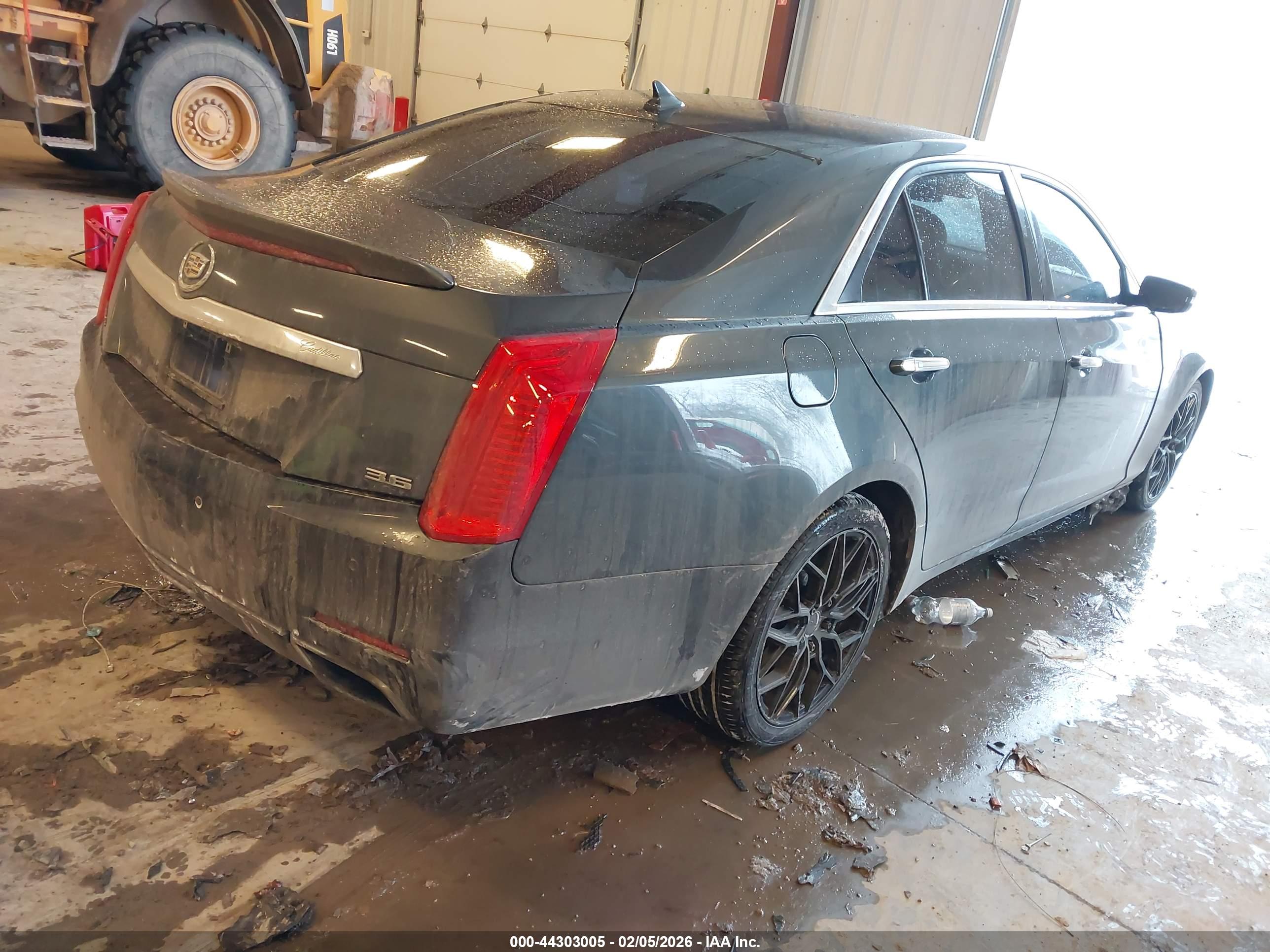 CADILLAC CTS image 4