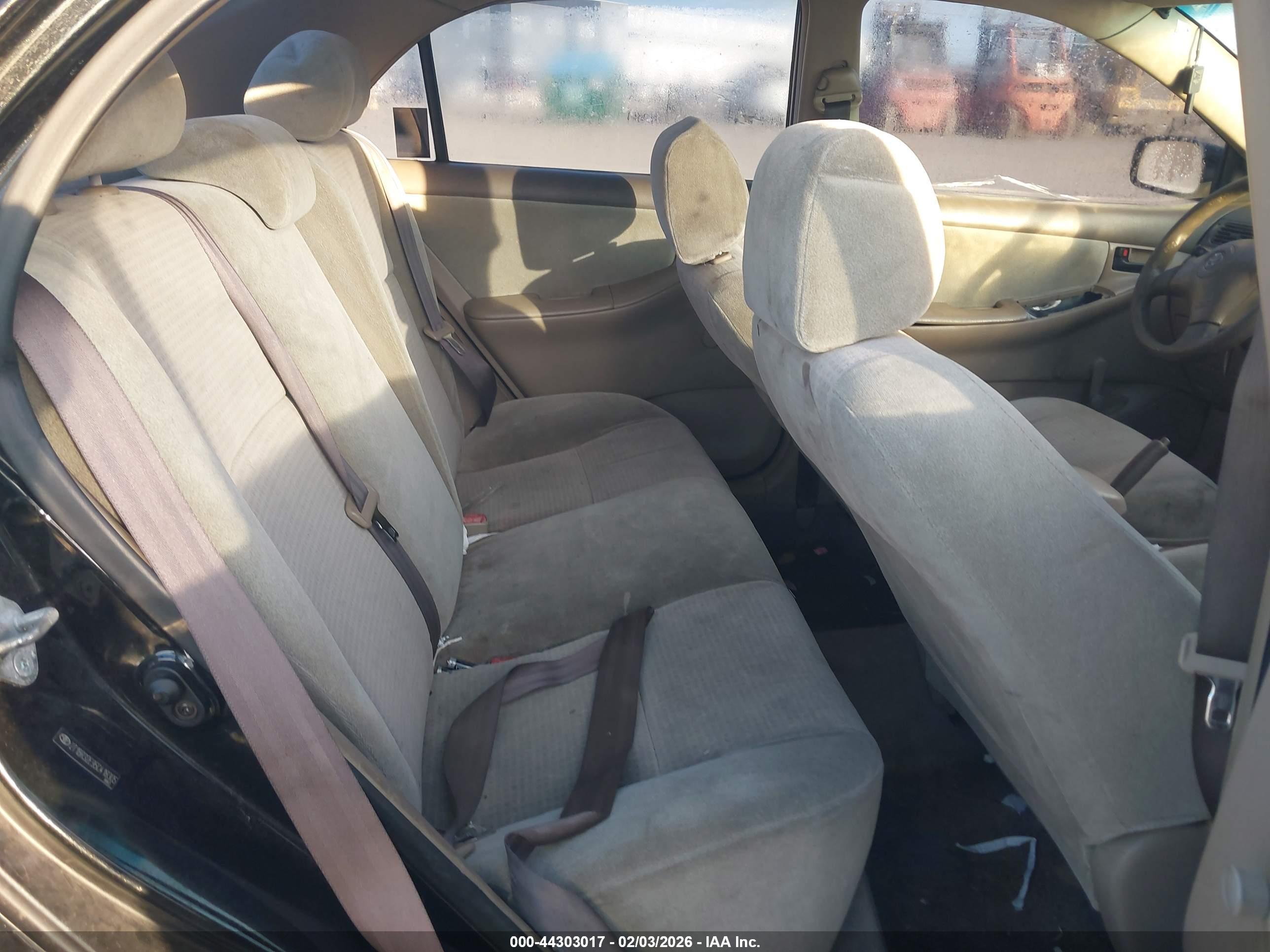 TOYOTA COROLLA image 8