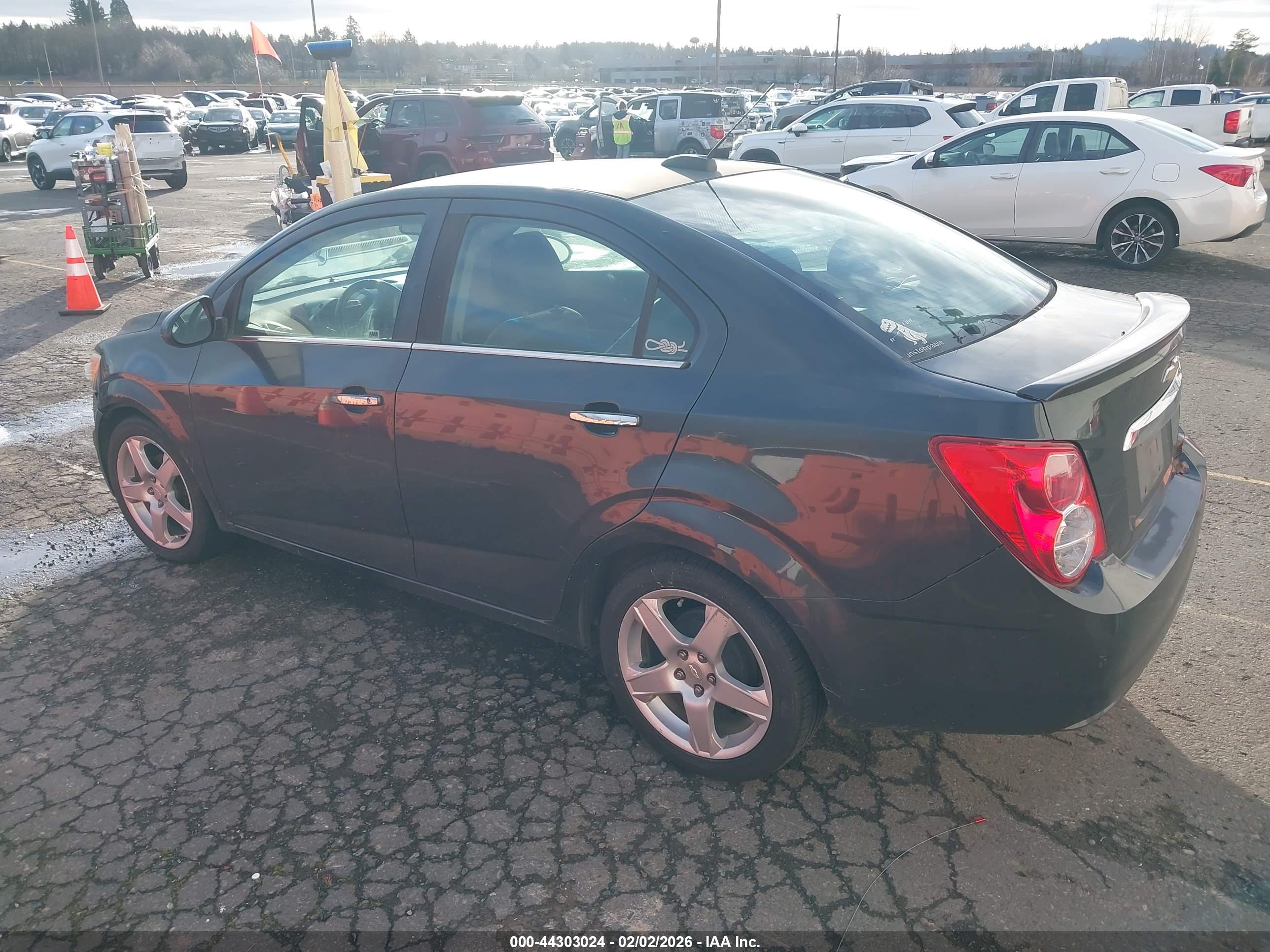 CHEVROLET SONIC image 3