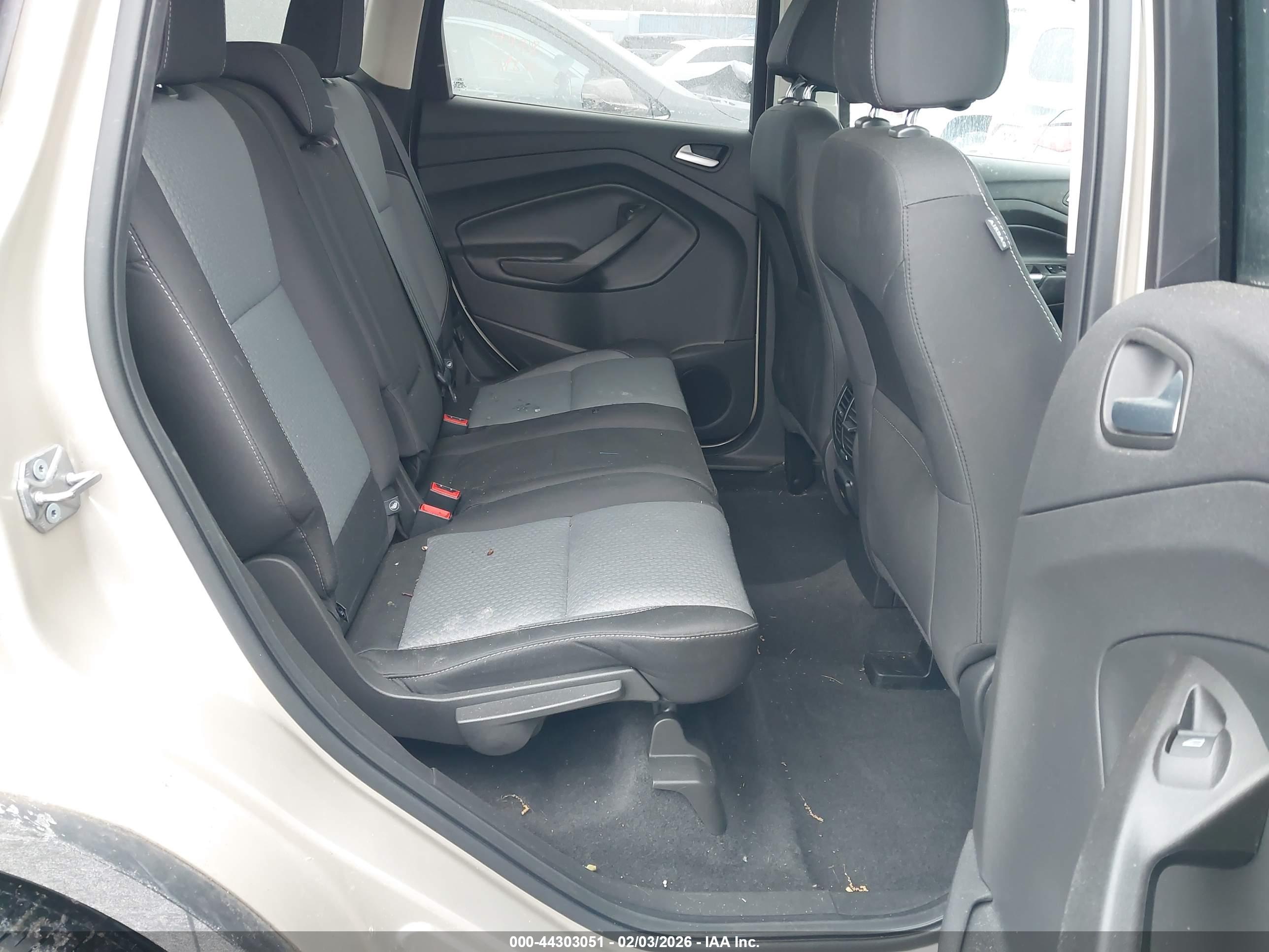 FORD ESCAPE image 8
