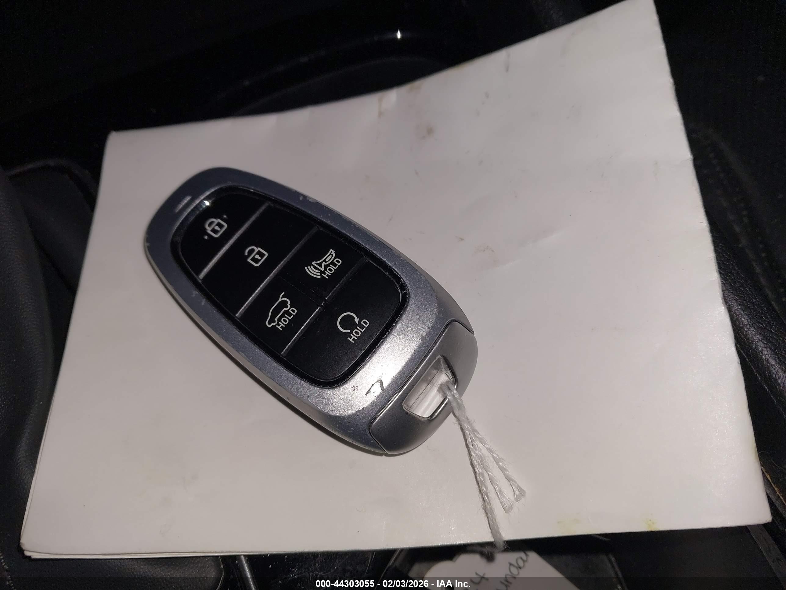 HYUNDAI TUCSON image 11