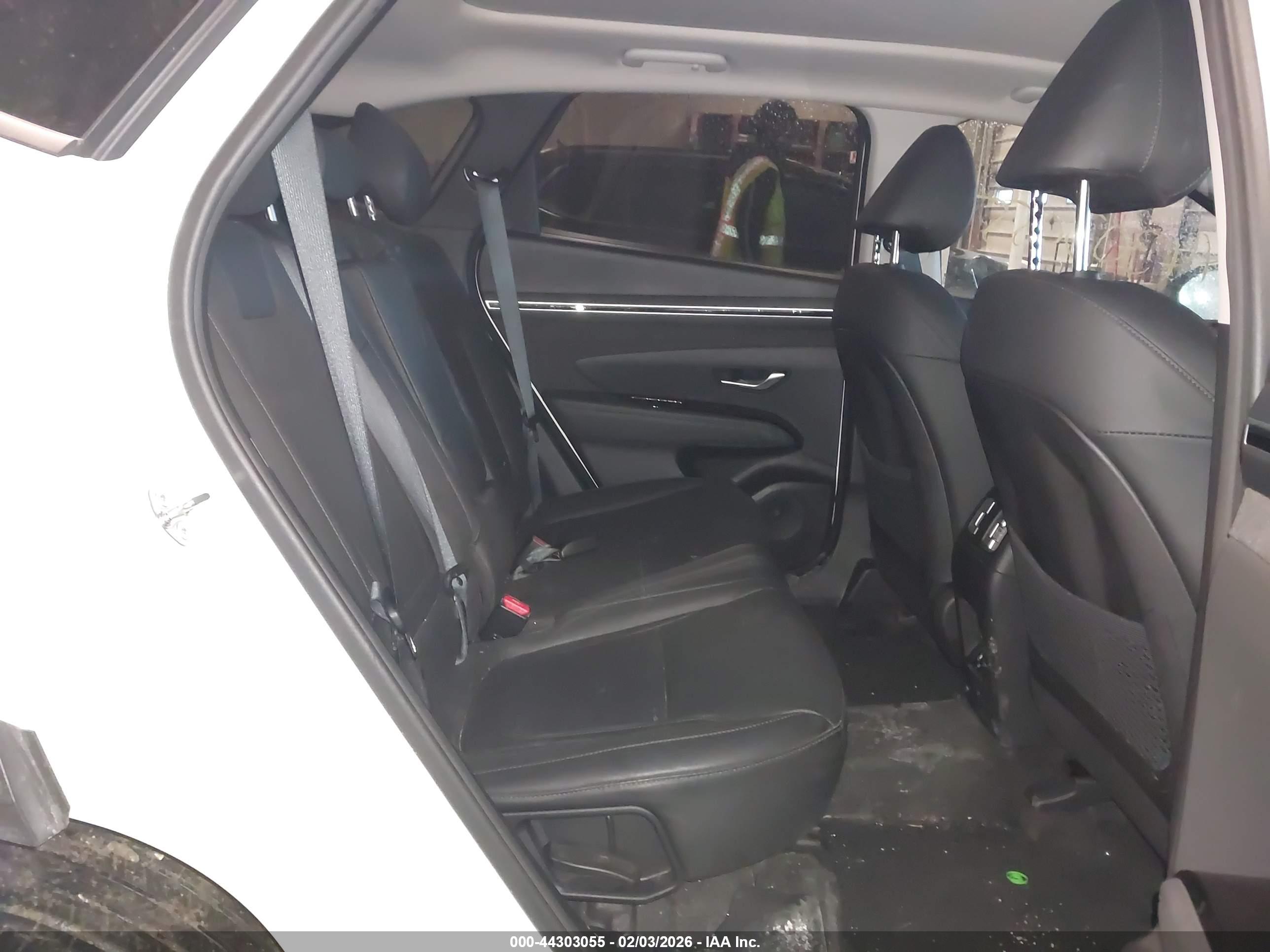 HYUNDAI TUCSON image 8