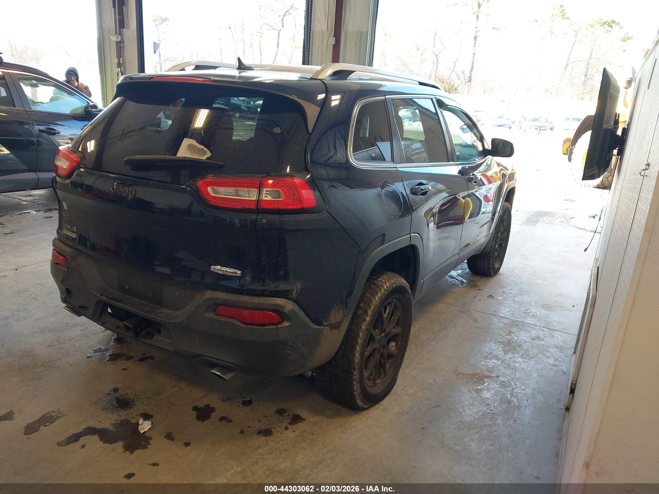 JEEP CHEROKEE image 4