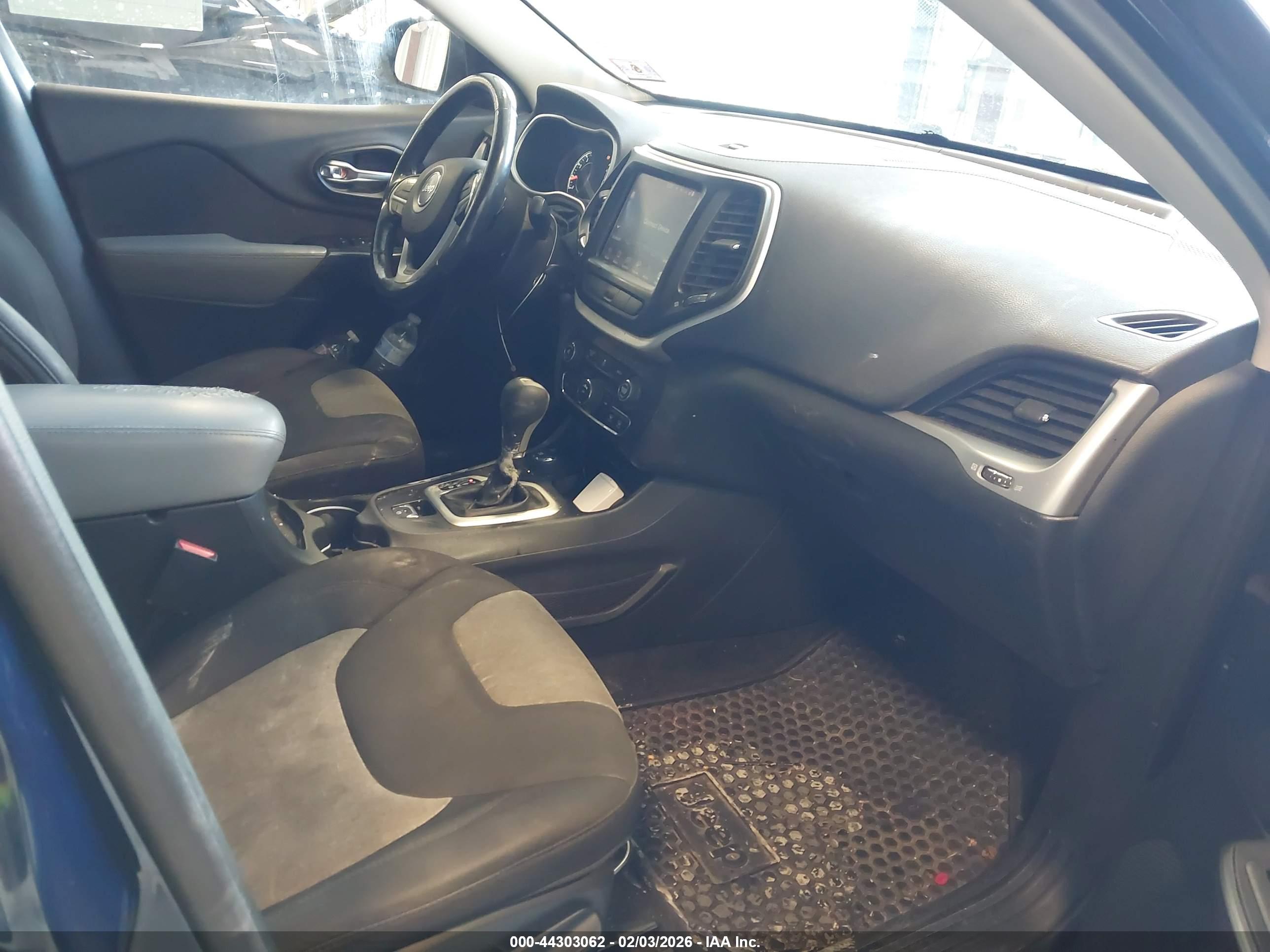 JEEP CHEROKEE image 5