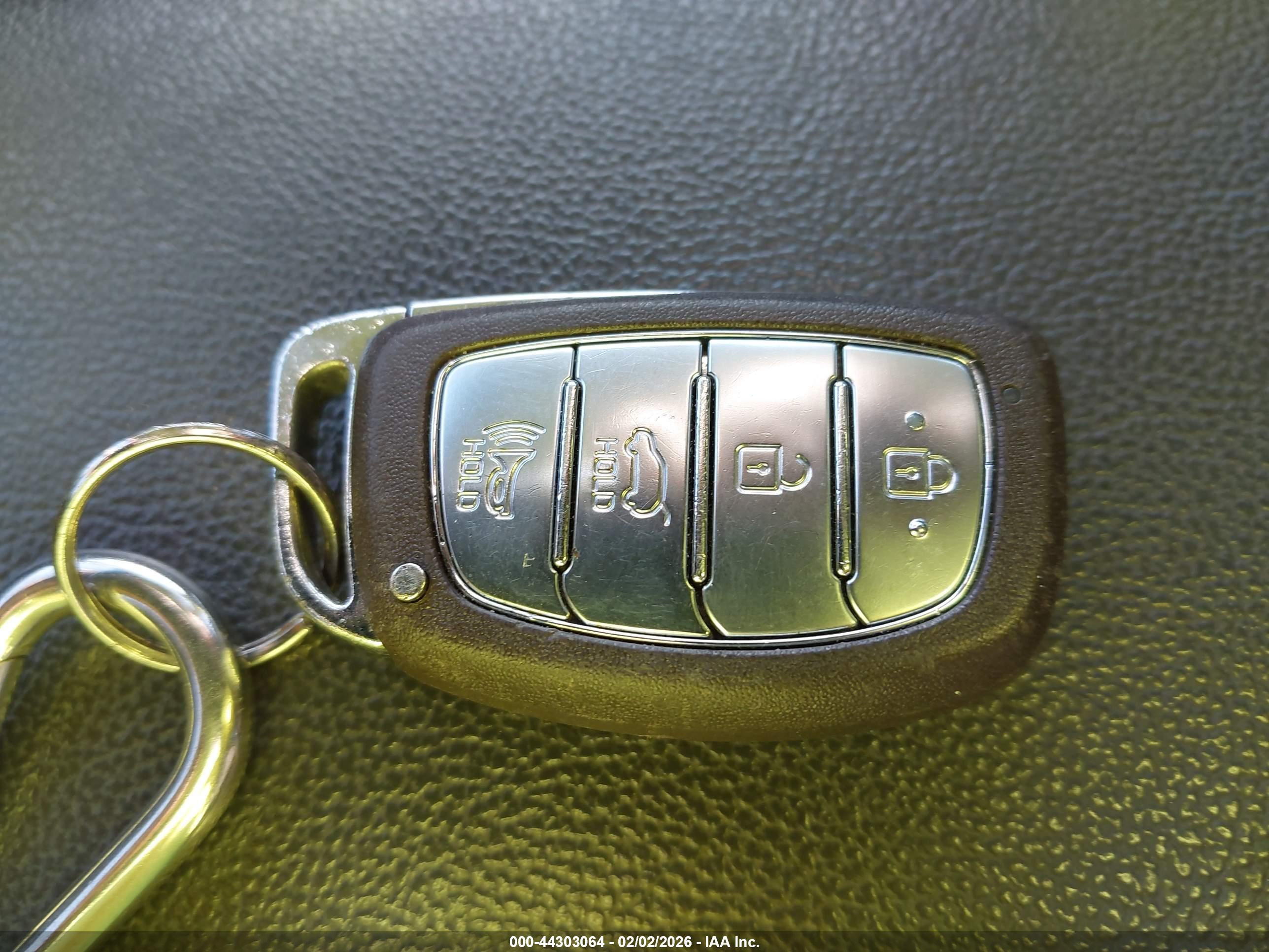 HYUNDAI IONIQ image 11