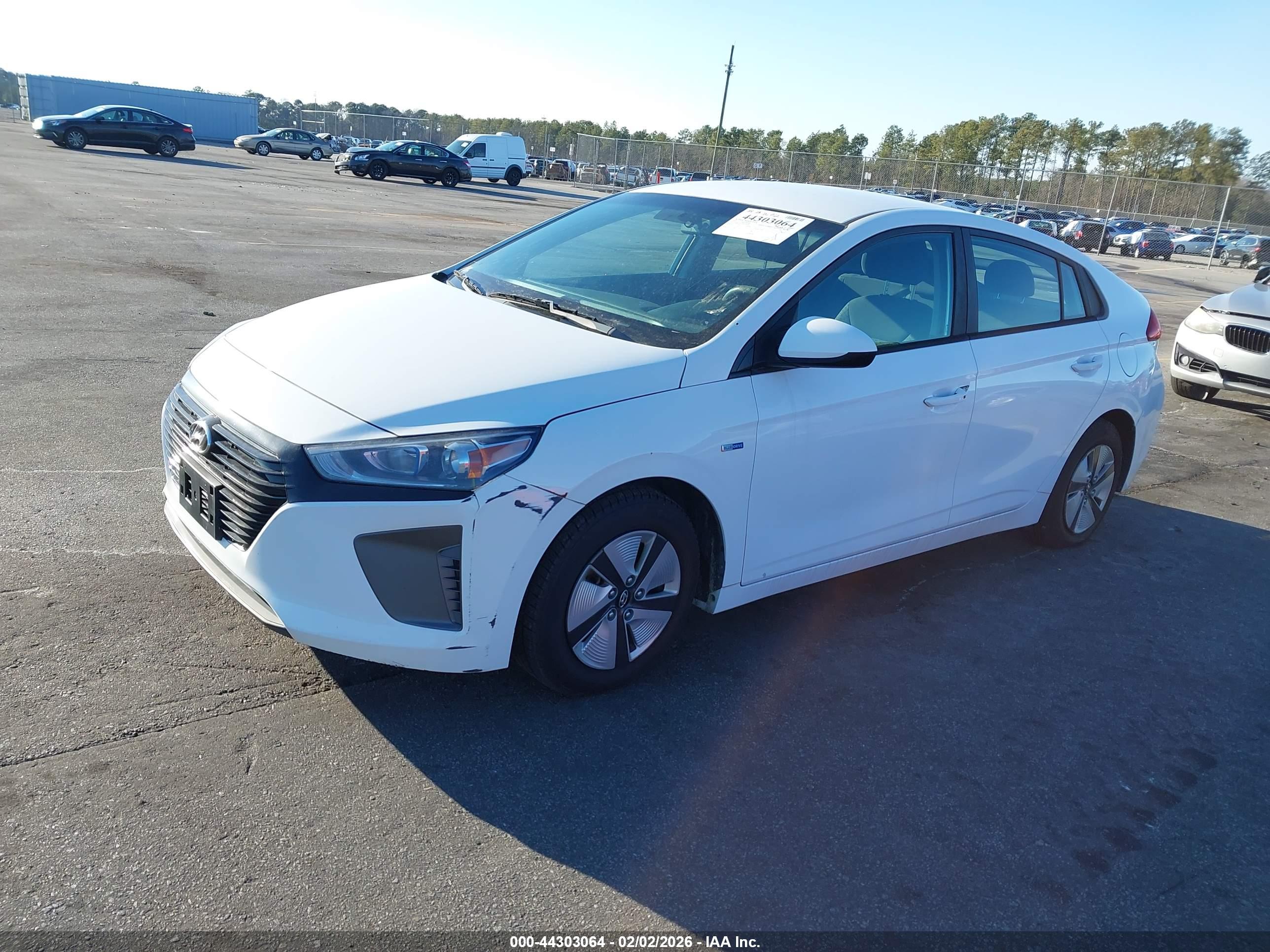 HYUNDAI IONIQ image 2