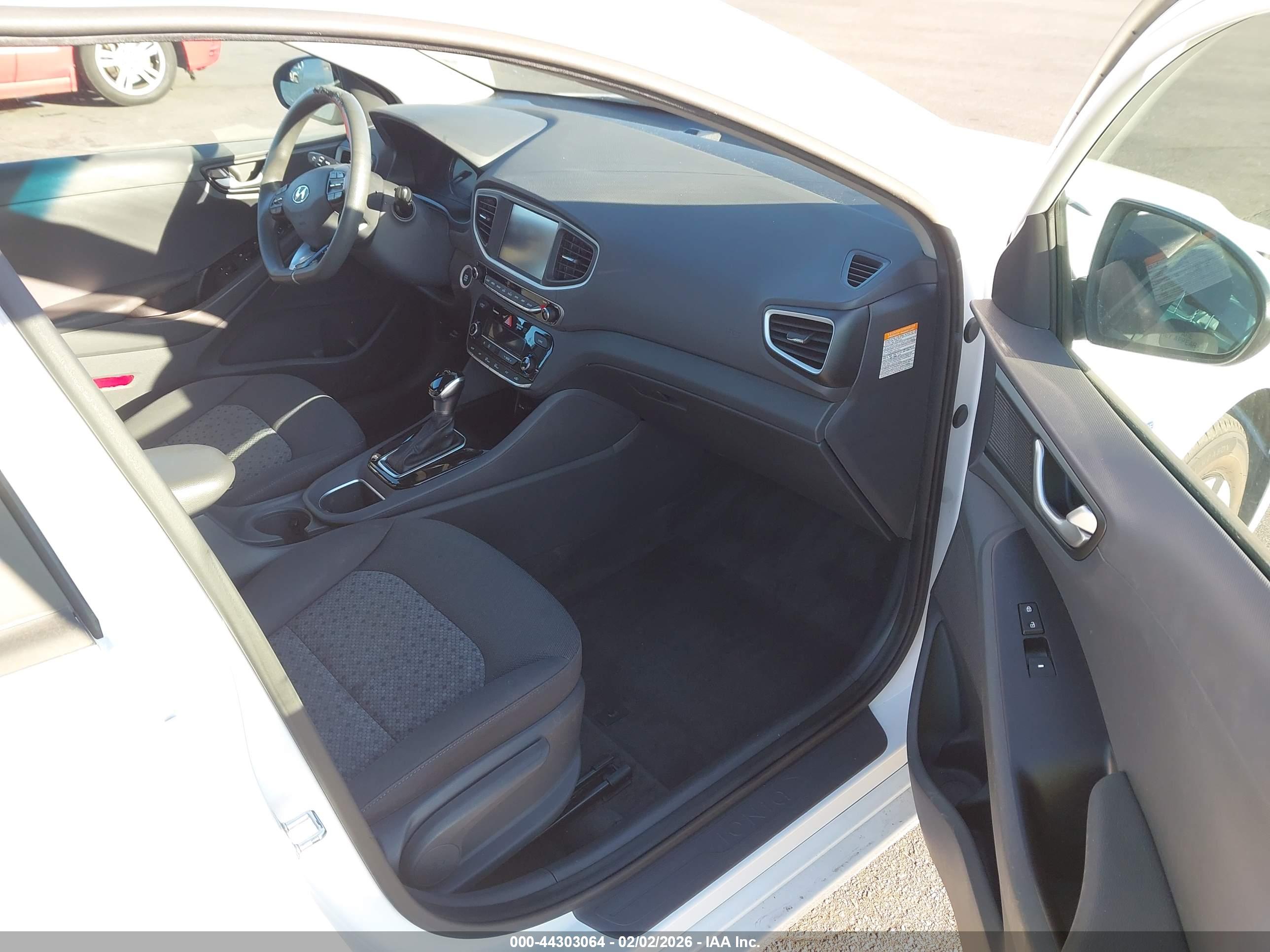 HYUNDAI IONIQ image 5