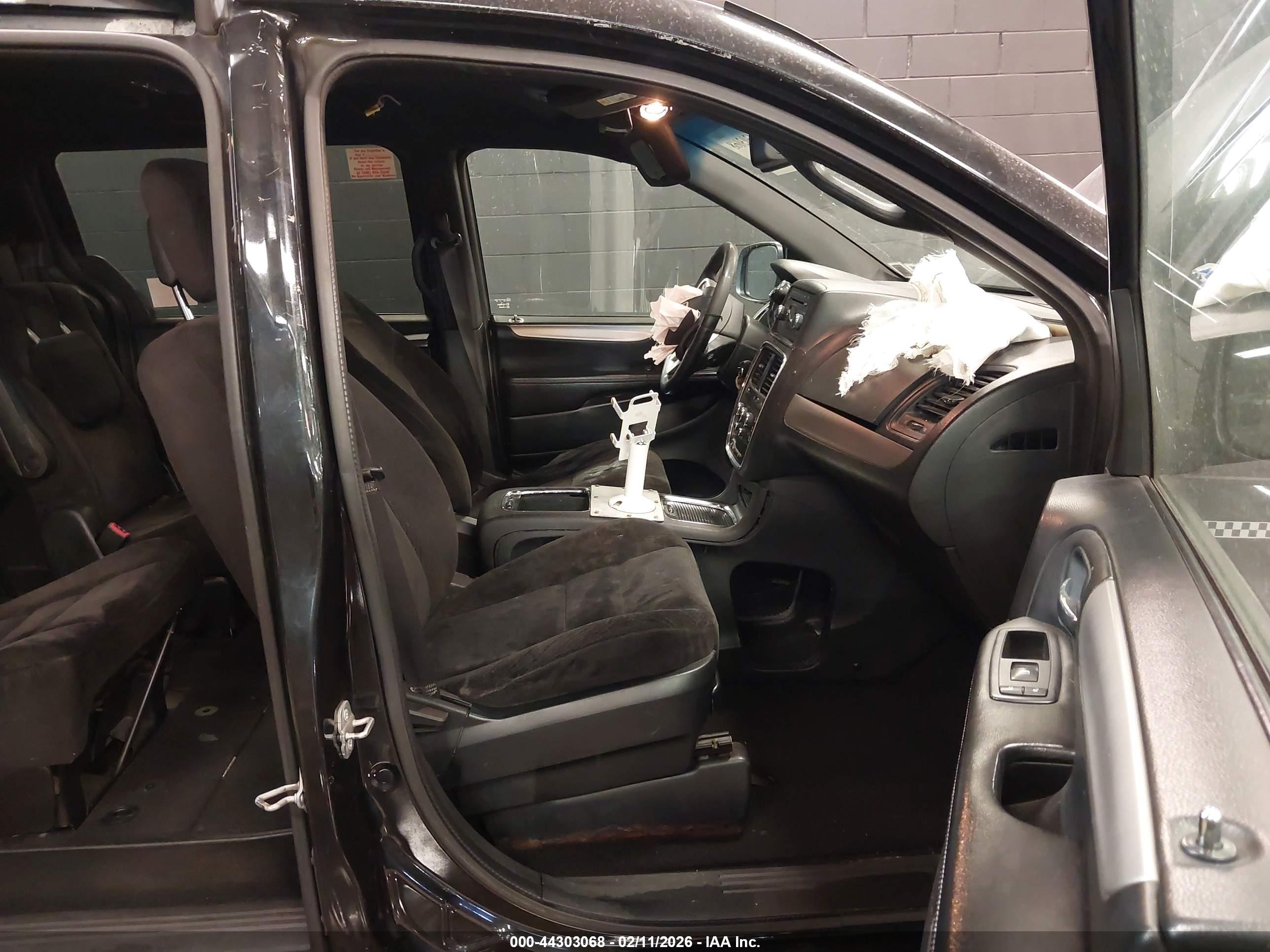 DODGE GRAND image 5