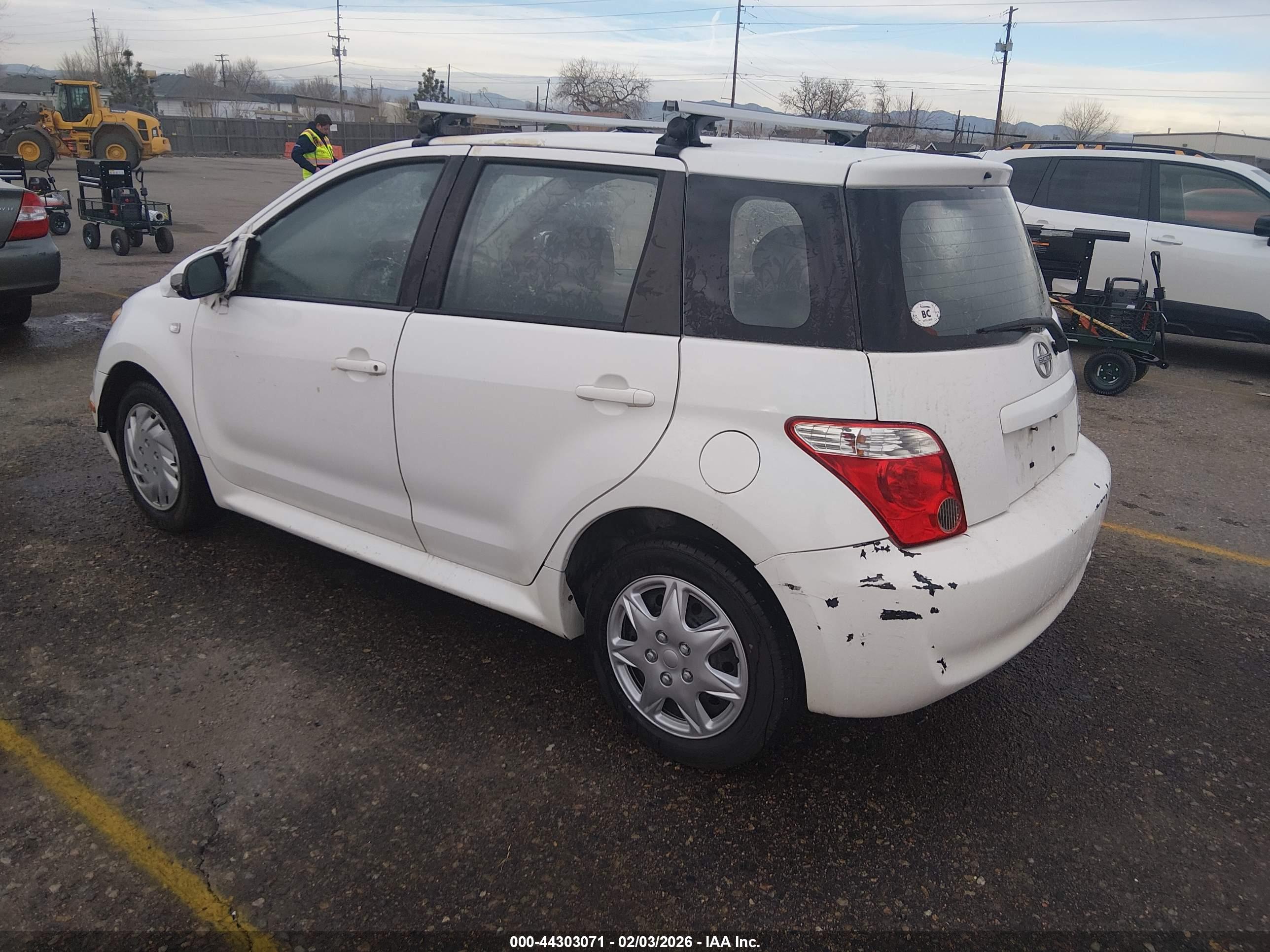 SCION XA image 3