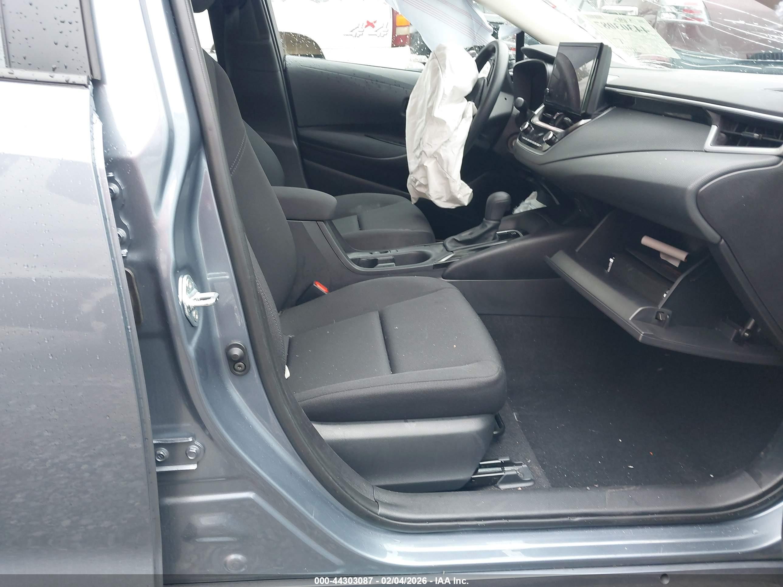 TOYOTA COROLLA image 5