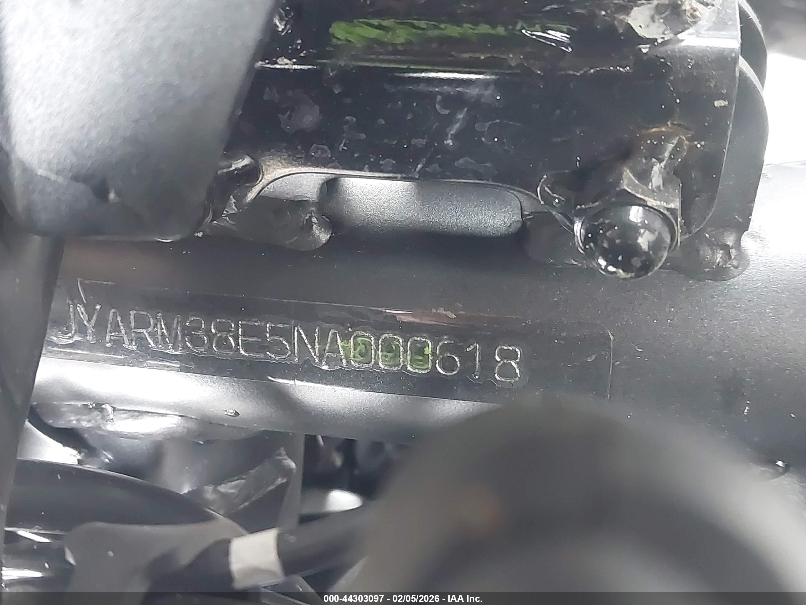YAMAHA YZFR7 image 10