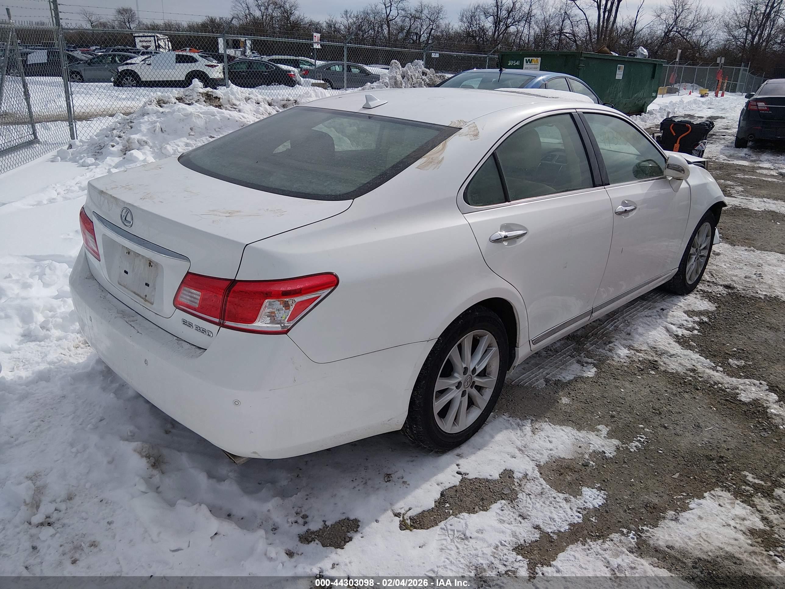 LEXUS ES image 4