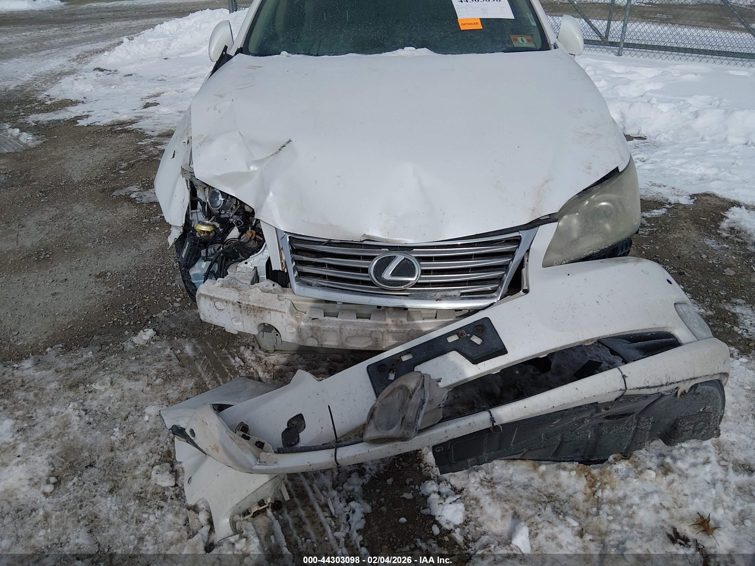 LEXUS ES image 6