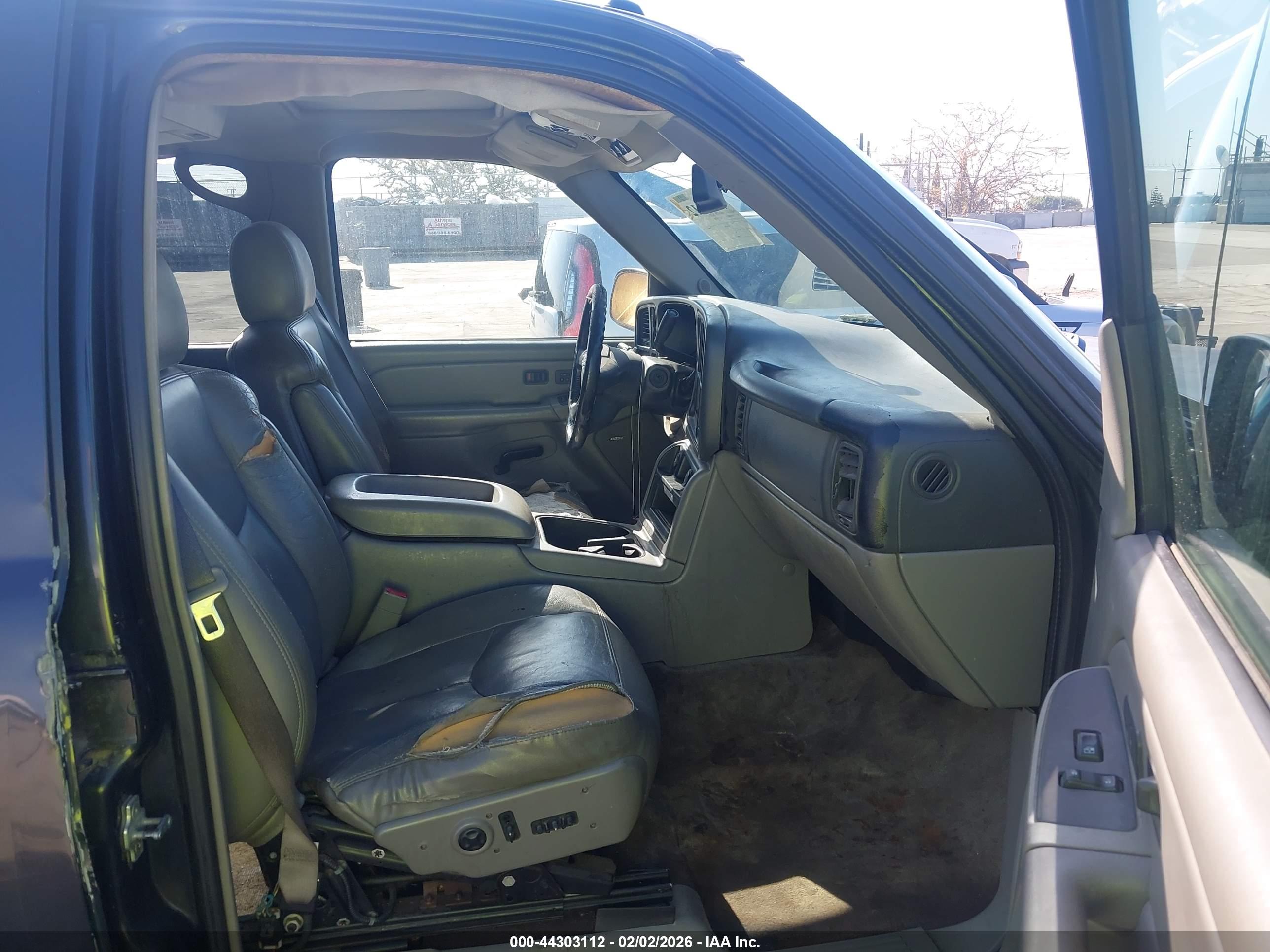 CHEVROLET TAHOE image 5