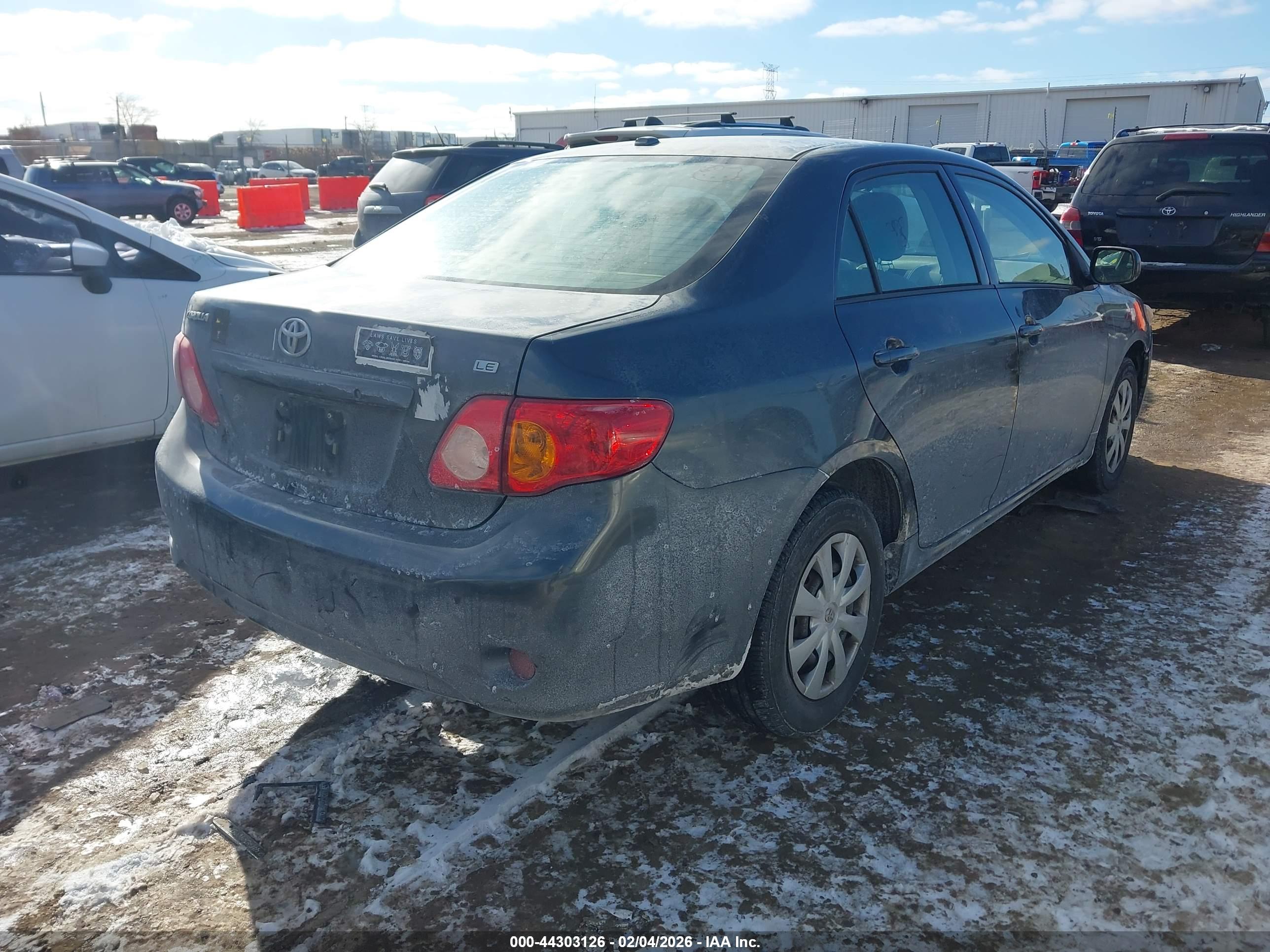 TOYOTA COROLLA image 4