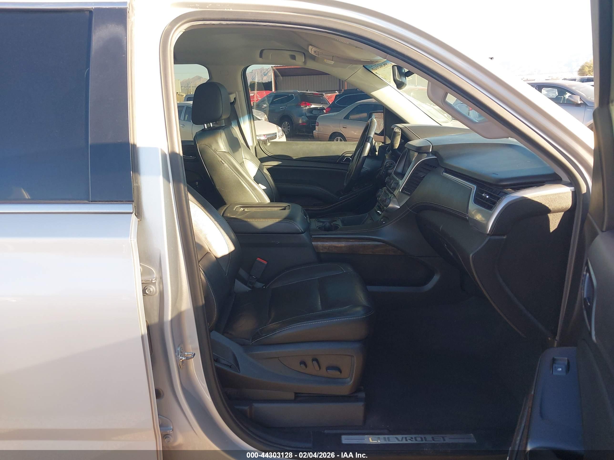 CHEVROLET TAHOE image 5